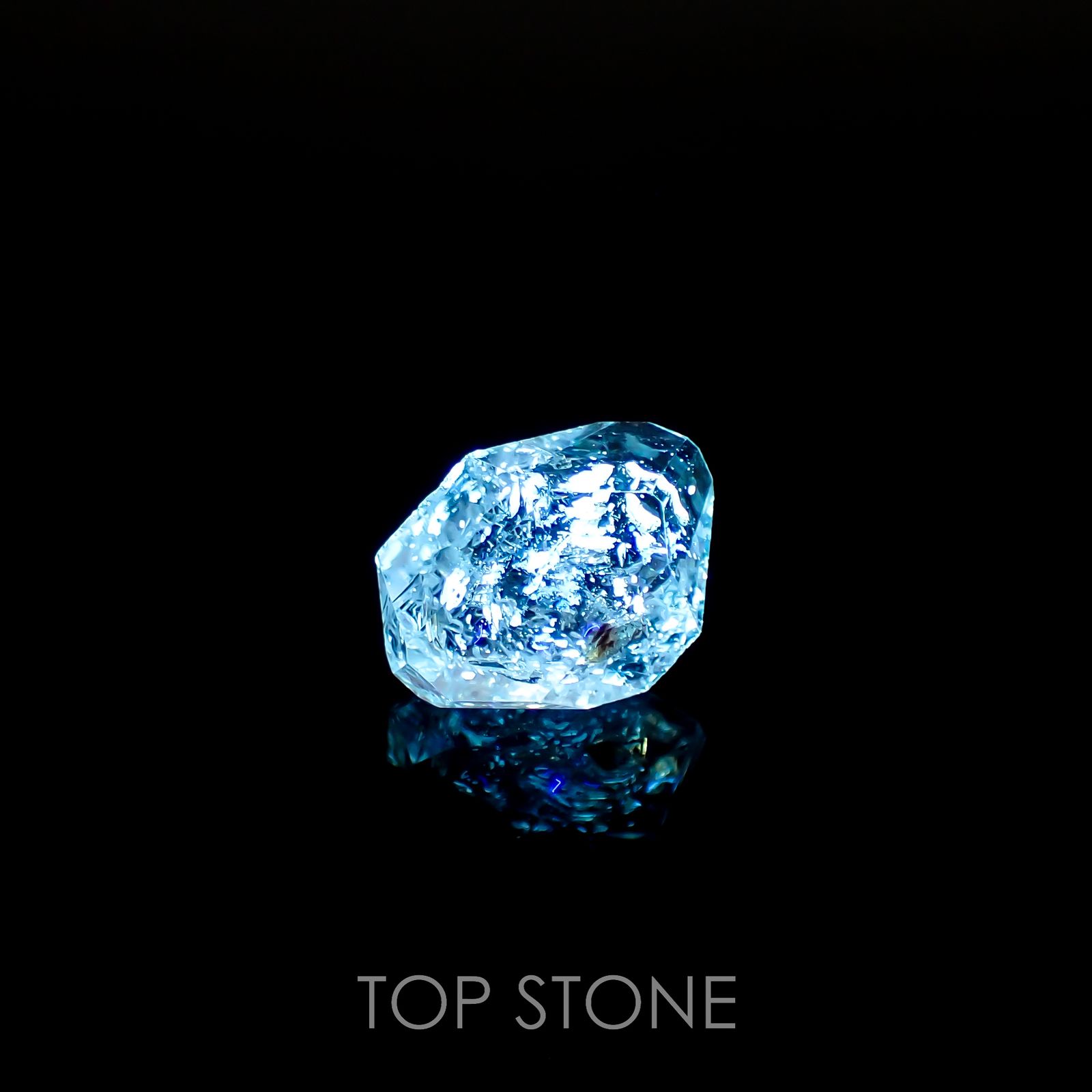 オイルインクォーツ 原石 パキスタン産 2.87ct[220616488]11.7x9.1mm前後