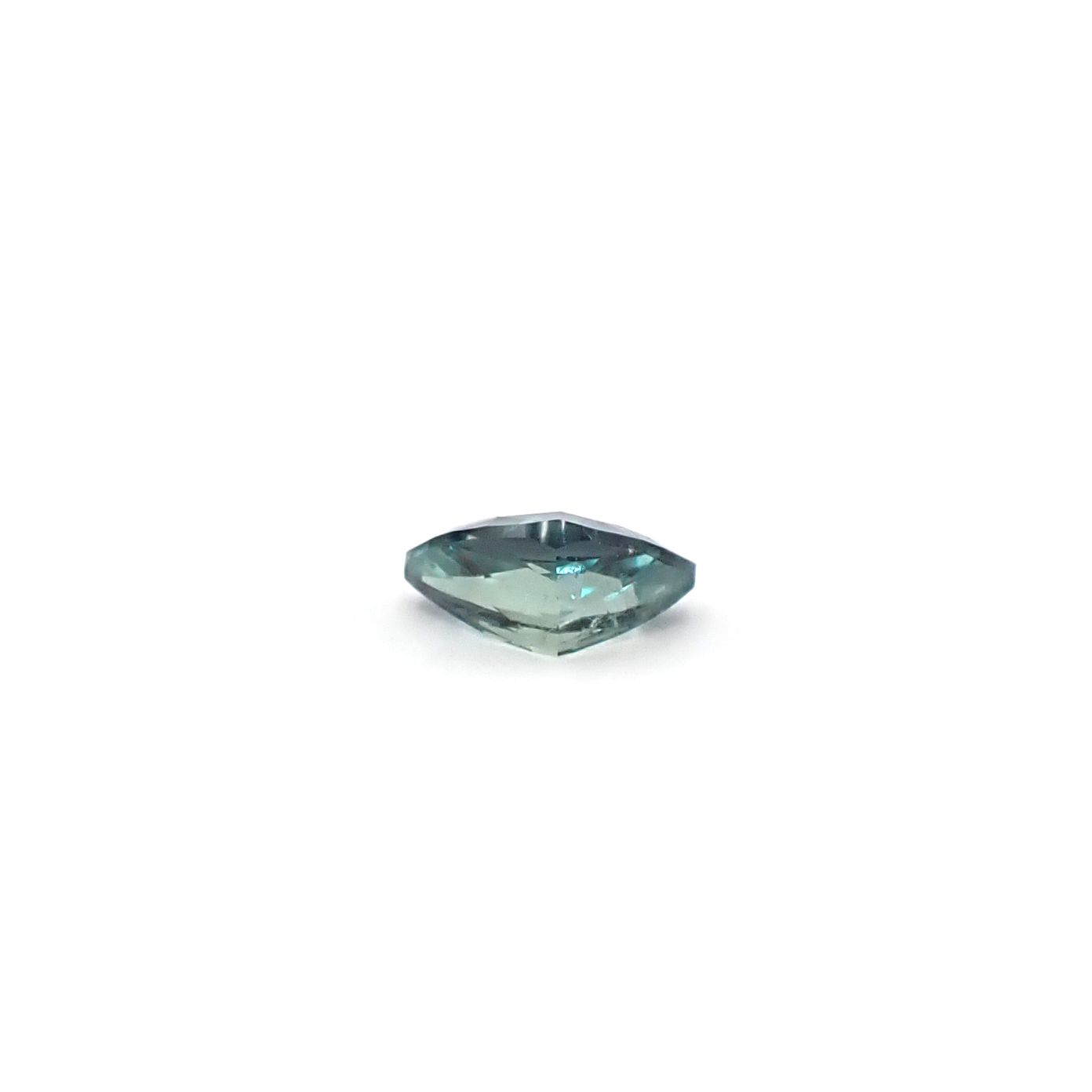 ◇カスタムカット◇アレキサンドライト ロシア産 0.33ct / 3.4x5.8mm前後 [260532146]