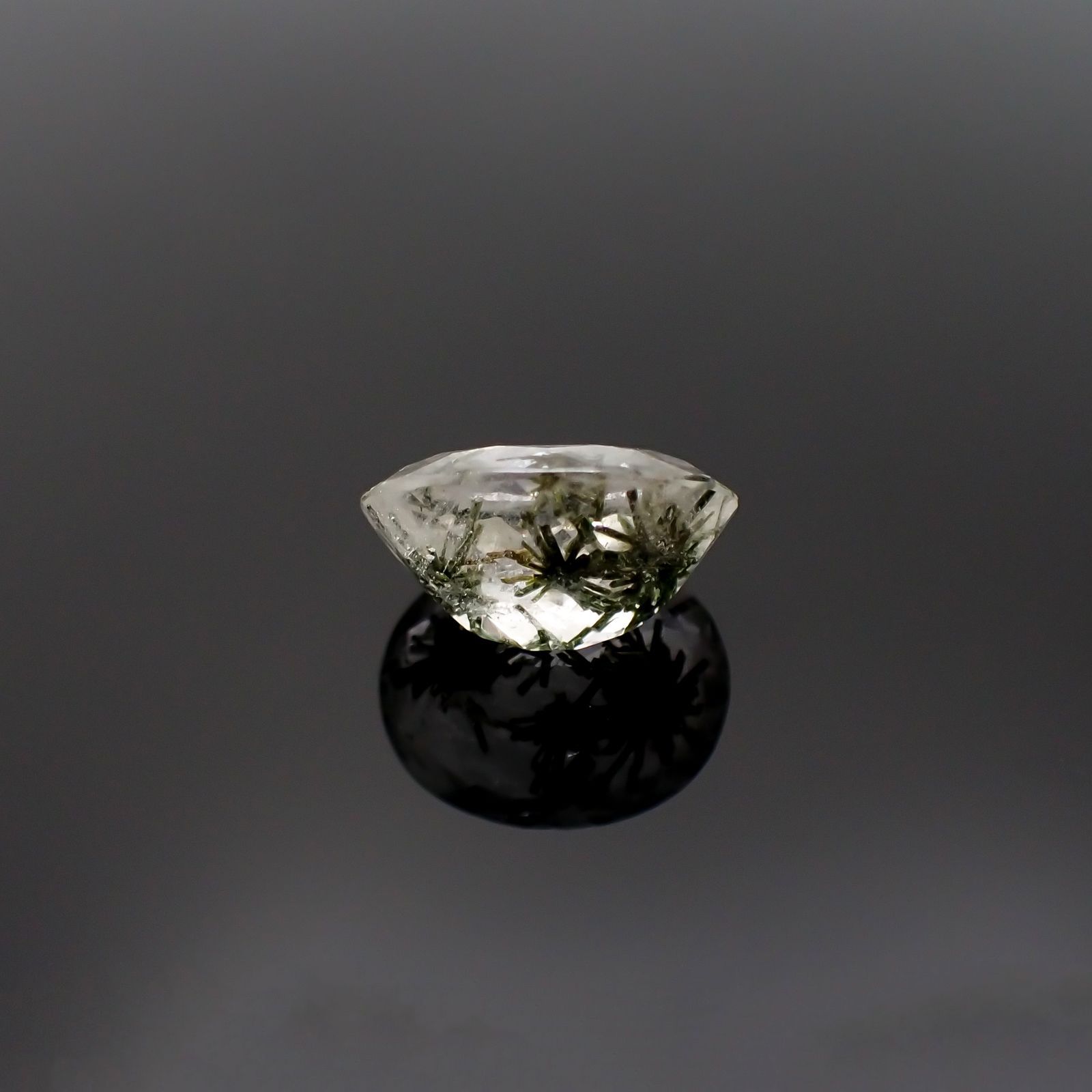 ヘデンベルジャイトインクォーツ インドネシア産 6.94ct [220917824]14.4x11.5mm前後
