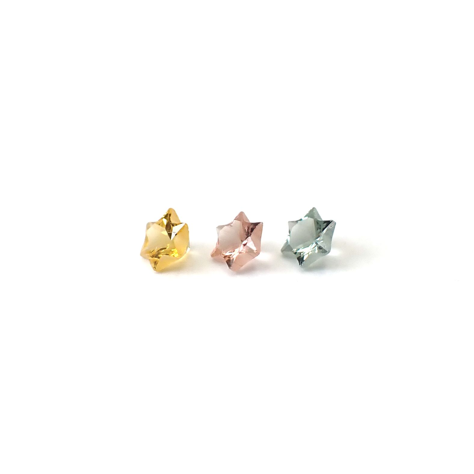 ◇カスタムカット◇サファイア カラーグラデーション3個セット スリランカ/マダガスカル産 0.26ct(3pcs合計) / 3x3mm前後 [260632324]