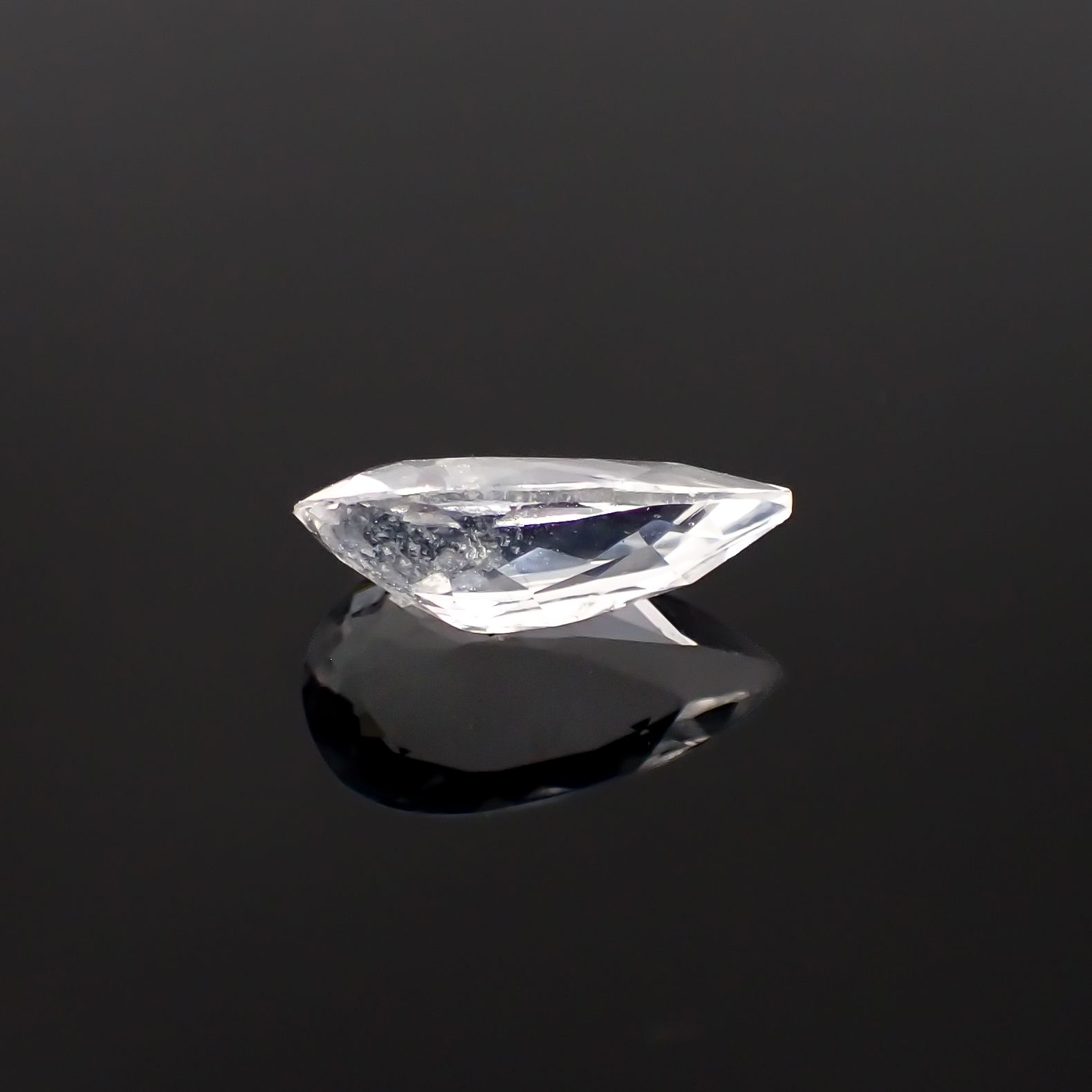 テネブレッセンススキャポライト(宝石名スキャポライト)アフガニスタン産 1.62ct 識別済[230722560]11.9x6.9mm前後