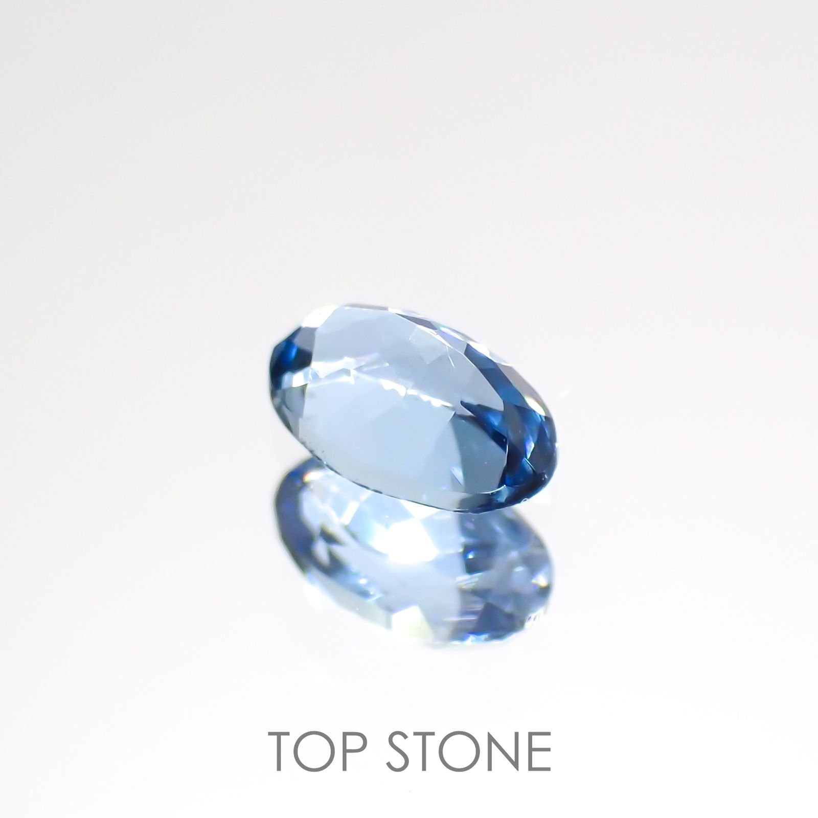 サンタマリアアクアマリン ブラジル産 0.24ct[220114046]4.8x3.1mm前後