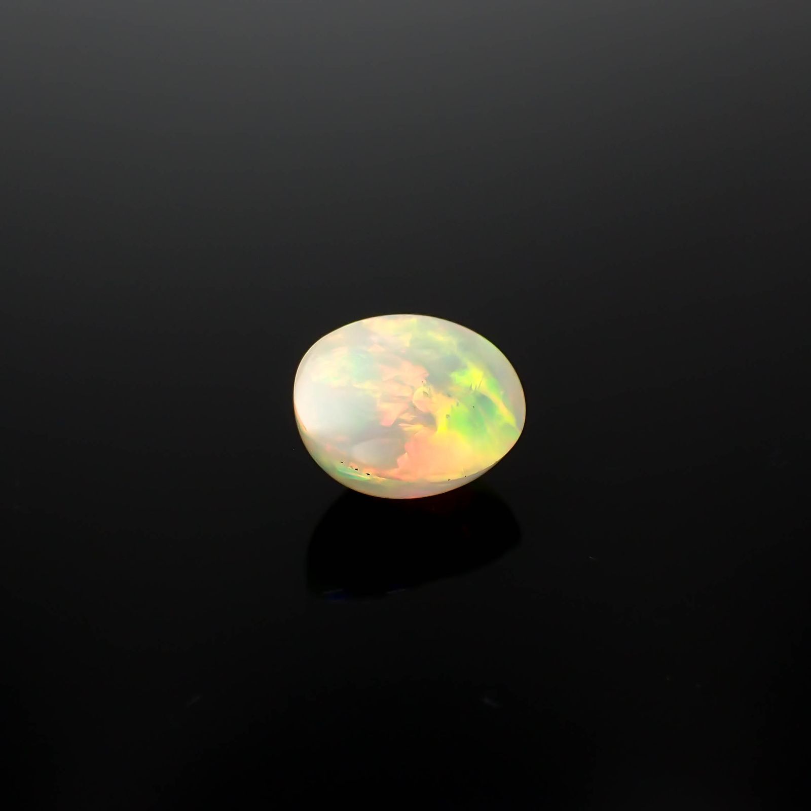 エチオピアオパール(宝石名オパール)エチオピア産 2.705ct ソ付(彩珠)[231224640]10.9x9mm前後