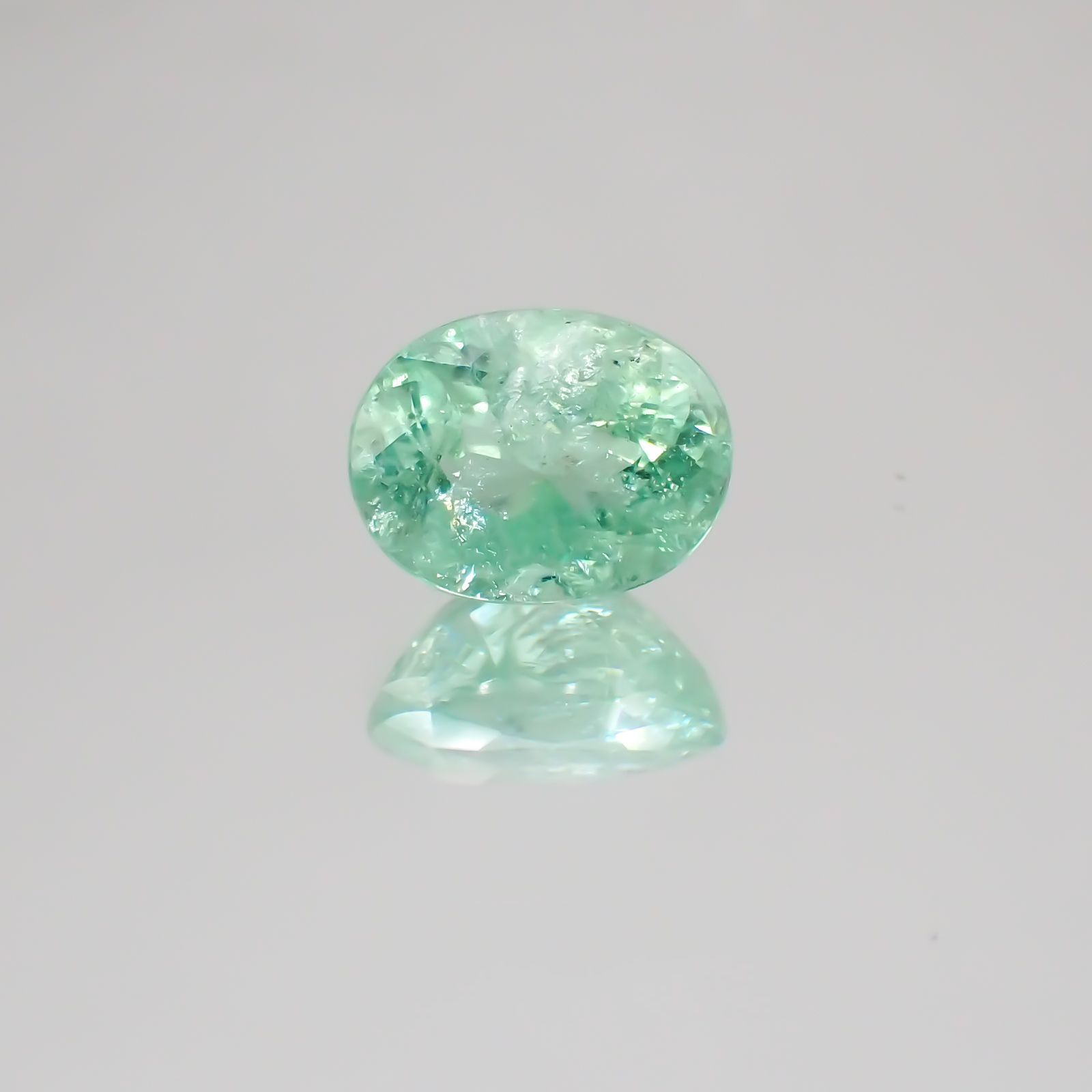 パライバトルマリン モザンビーク産 ルース 2.18ct[21059404]8.7×6.9mm前後