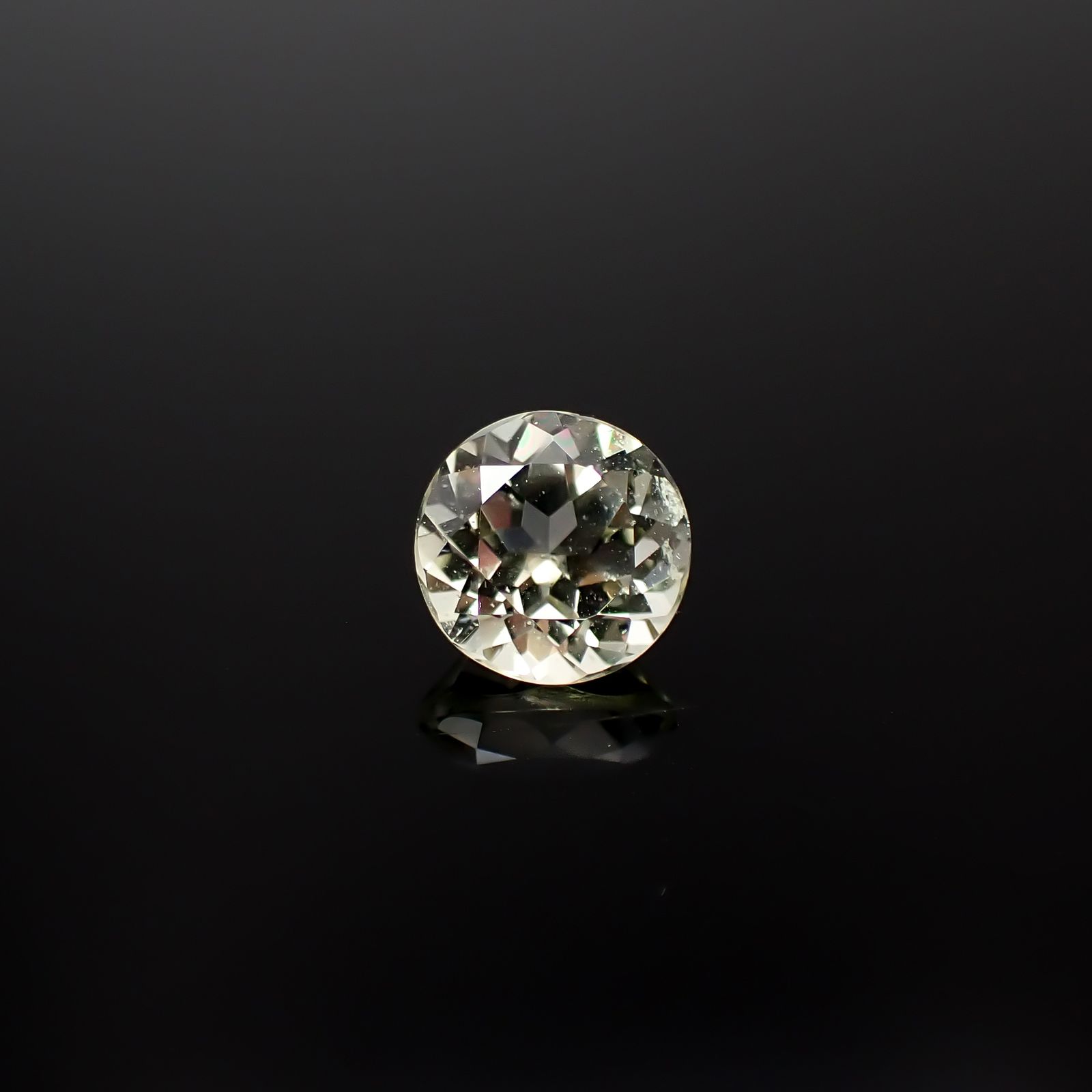 トリフェーン アフガニスタン/ブラジル産 2.35ct[240628447]8x8mm前後