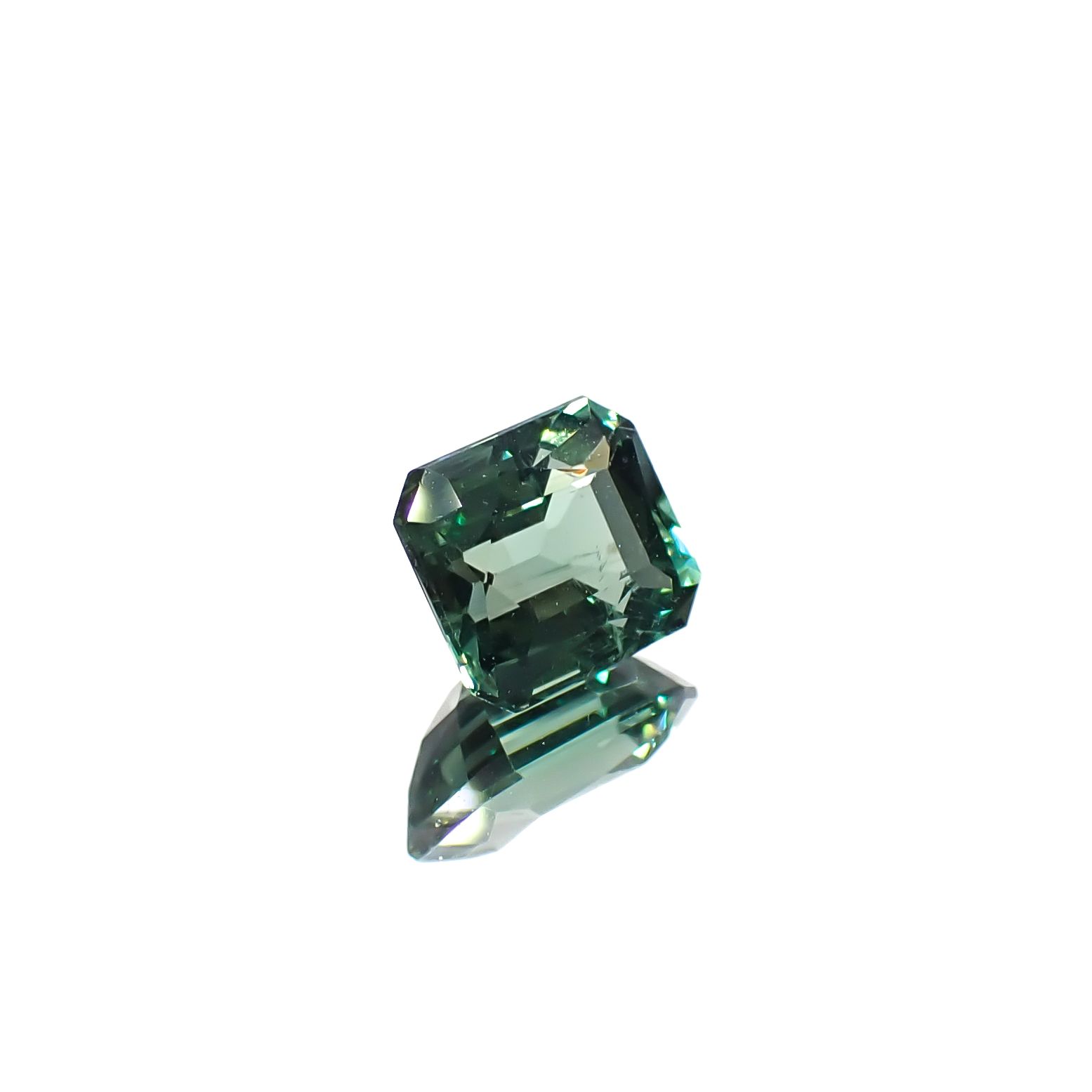 ノーブルモロキサイト(グリーンアパタイト) マダガスカル産 1.56ct[240928980]6.9x6mm前後
