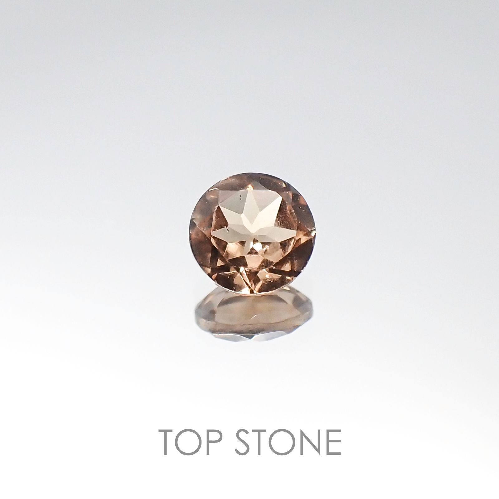 カラーチェンジマラヤガーネット(宝石名ガーネット) タンザニア・マヘンゲ産 0.58ct 識別済[20106084]5×5mm前後