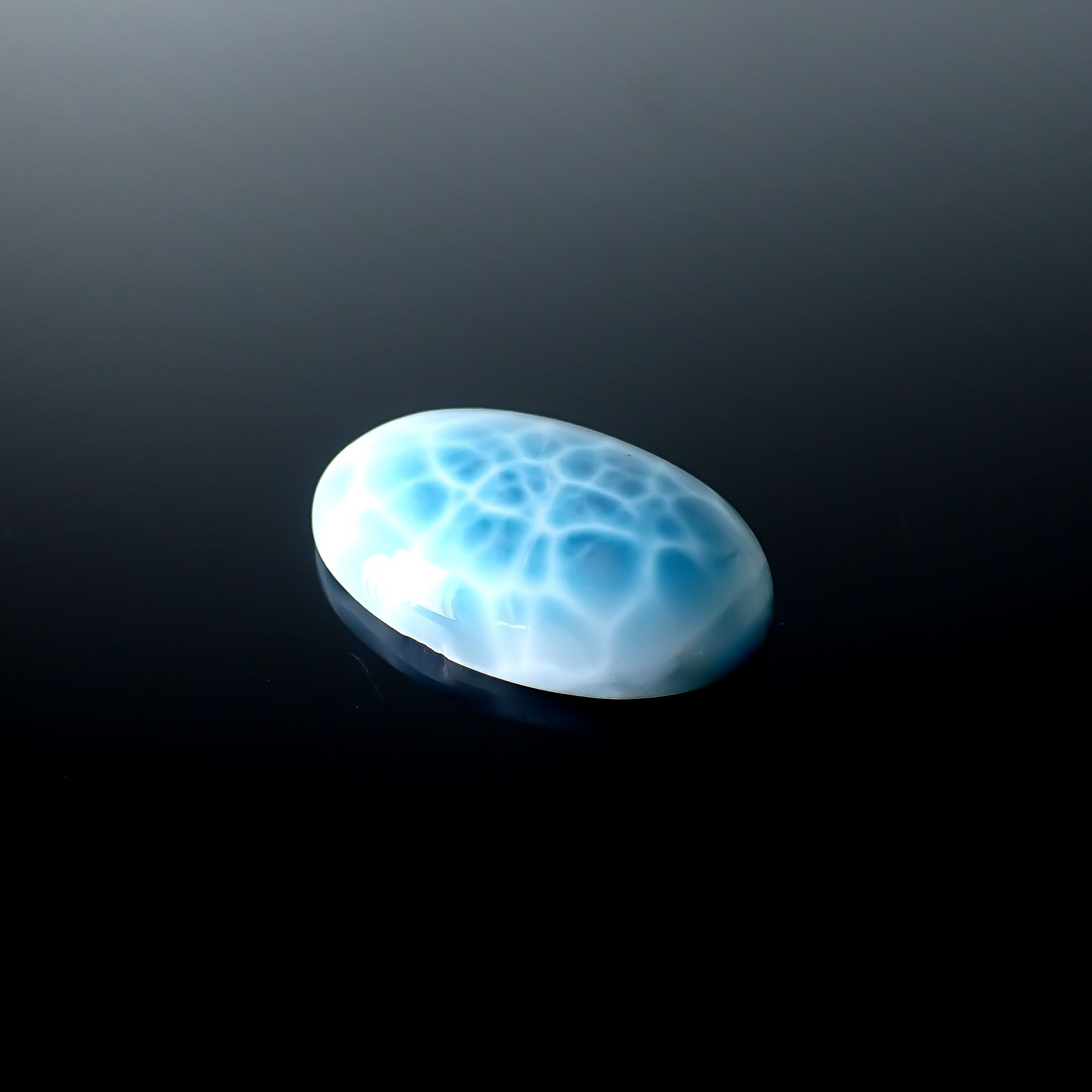 ラリマー ドミニカ共和国産 66.18ct / 36.6x25.3mm前後 [250630554]