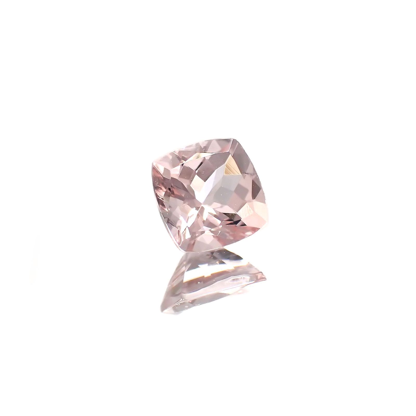 モルガナイト(宝石名モルガナイト)ナイジェリア産 1.00ct 識別済[220717069]6.3x6.2mm前後