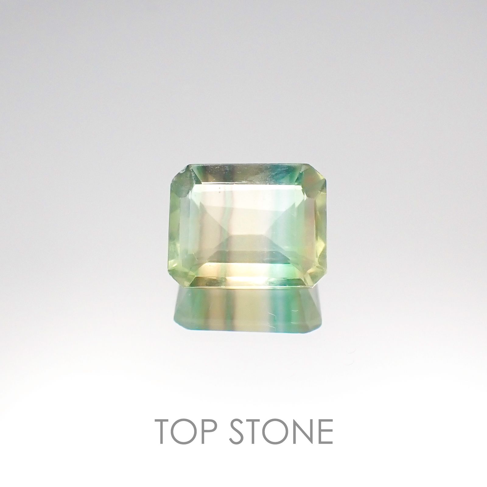 バイカラーフローライト ブラジル産 ルース 3.38ct[2010107060]9.9×8mm前後