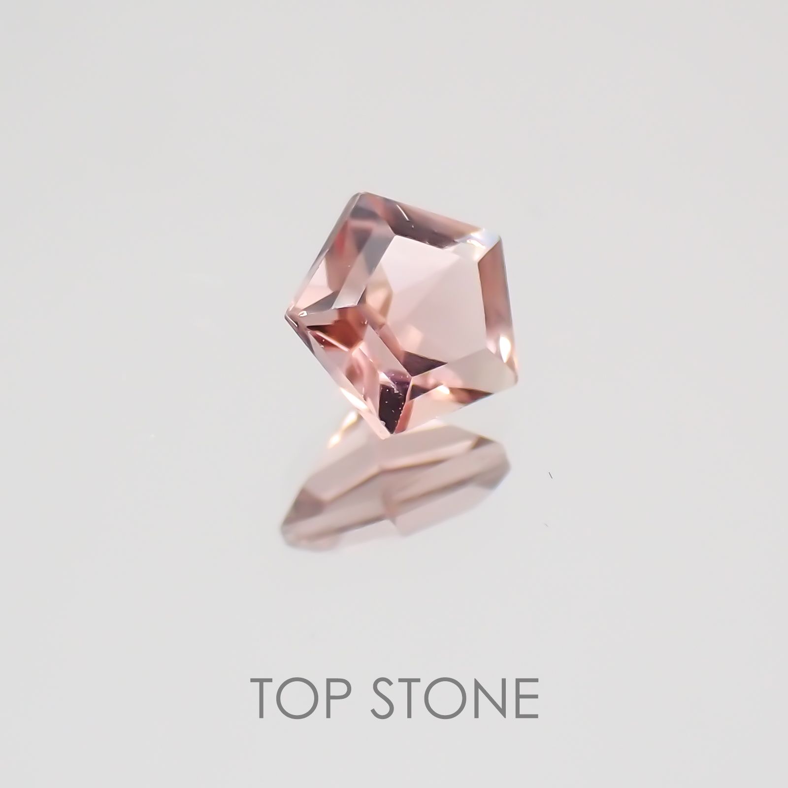 ◇ペンタゴンカット◇ピンクトルマリンSA(宝石名ピンク・トルマリン) ブラジル/アフリカ産 0.25ct 識別済[21029547]4.2×4.2mm前後