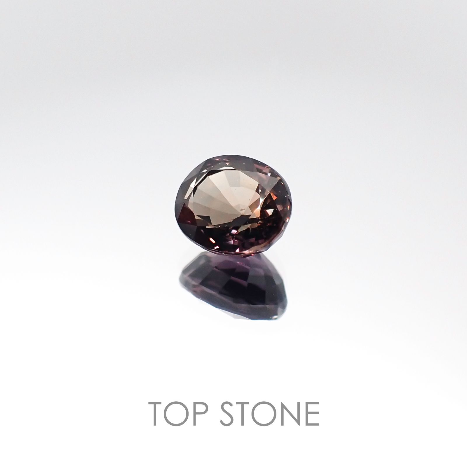カラーチェンジサファイア非加熱(宝石名サファイア) タンザニア産 1.32ct 識別済[20096008]6.5×5.6mm前後