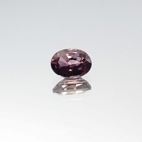 カラーチェンジサファイア 非加熱(宝石名サファイア)タンザニア産 0.34ct 識別済[230622427]4.7x3.4mm前後