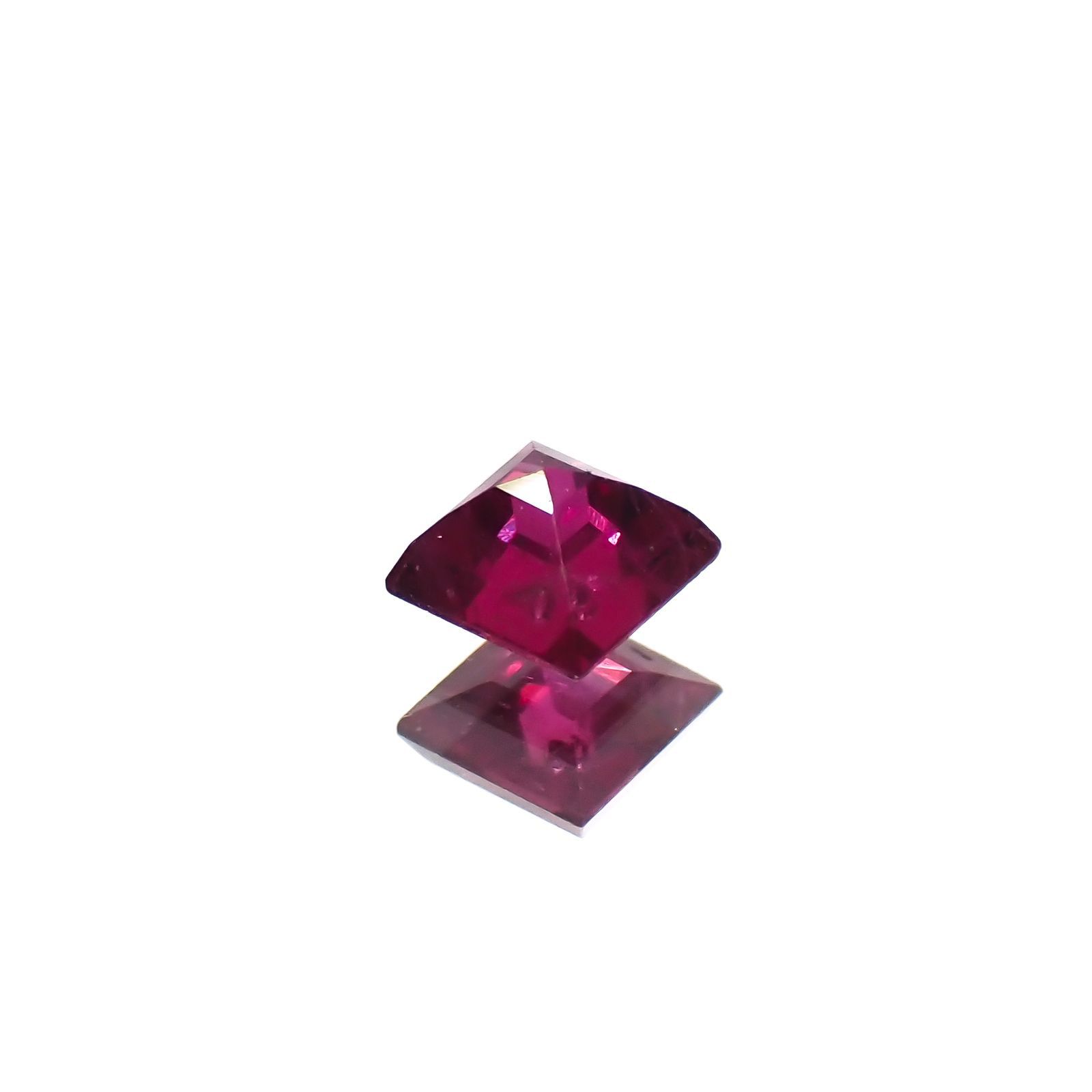 ルビー タイ/ビルマ産 0.16ct[220616359]2.8x2.8mm前後