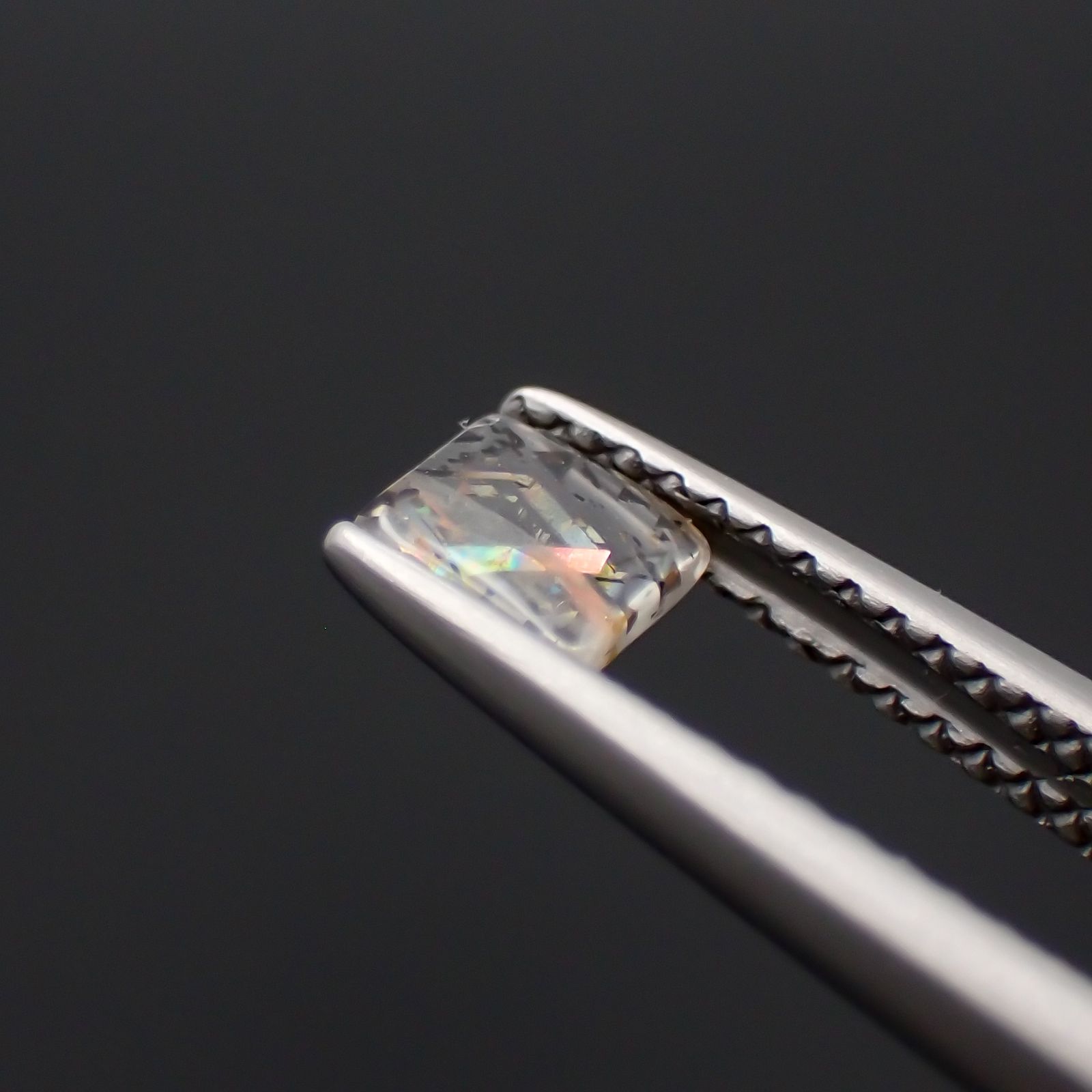 レインボーラティスサンストーン オーストラリア産 0.29ct[230321089]4.5x4.3mm前後