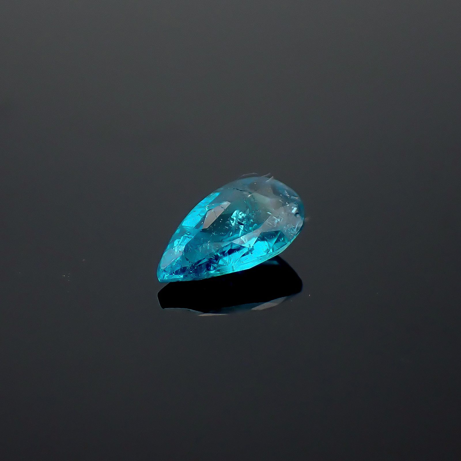 パライバトルマリン(宝石名トルマリン/別名パライバ・トルマリン)エチオピア産 GIA鑑付 0.39ct / 6.71x3.7mm前後 [260933194]