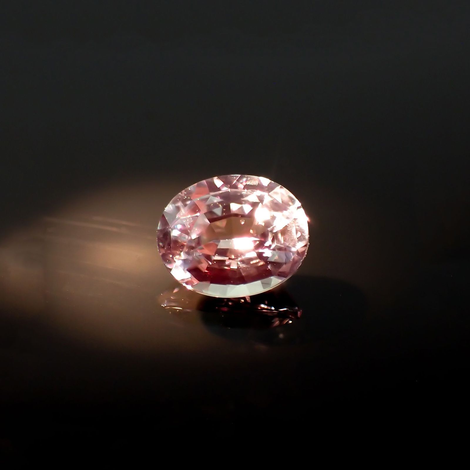 アレキサンドライト(宝石名アレキサンドライト)ブラジル産 GIA鑑付 0.55ct / 5.49x4.47mm前後 [230823162]