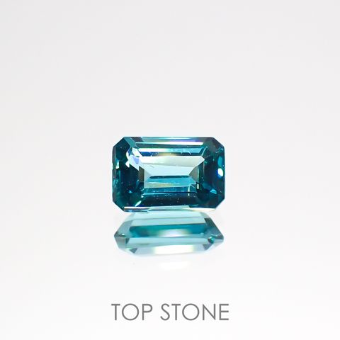 ブルーグリーンアパタイト(宝石名アパタイト)マダガスカル産 0.53ct 識別済[220616660]5.7x3.8mm前後