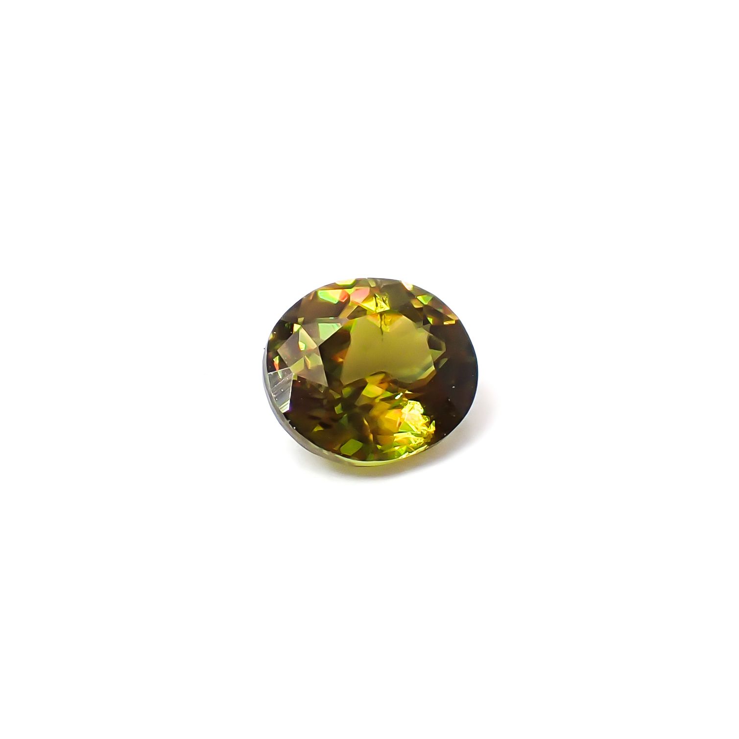 カラーチェンジスフェーン パキスタン産 0.51ct / 5.3x4.6mm前後 [260632435]