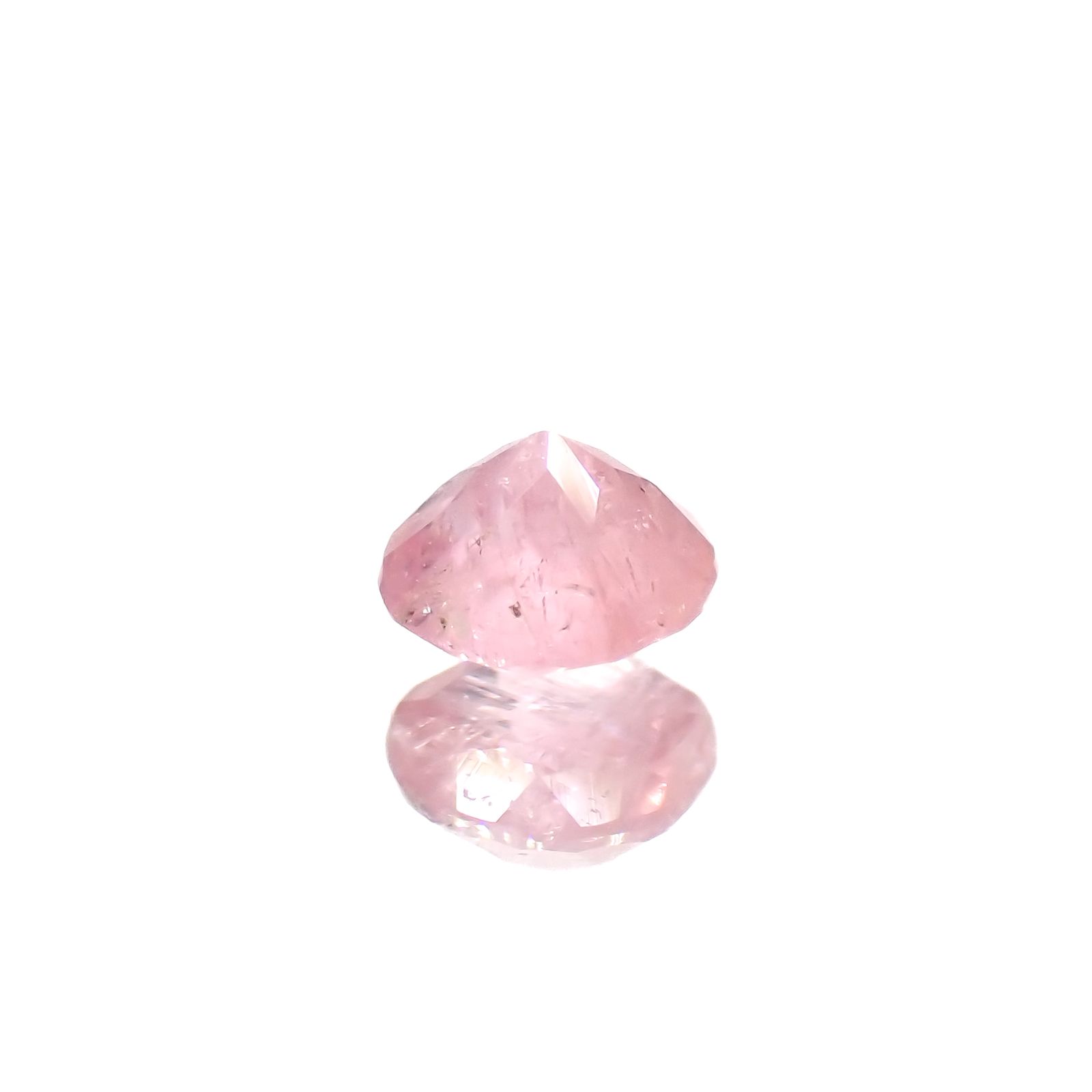 ペツォッタイト(ラズベリル)(宝石名ペツォッタイト)マダガスカル産 0.18ct 識別済[231023734]3.4x3.4mm前後
