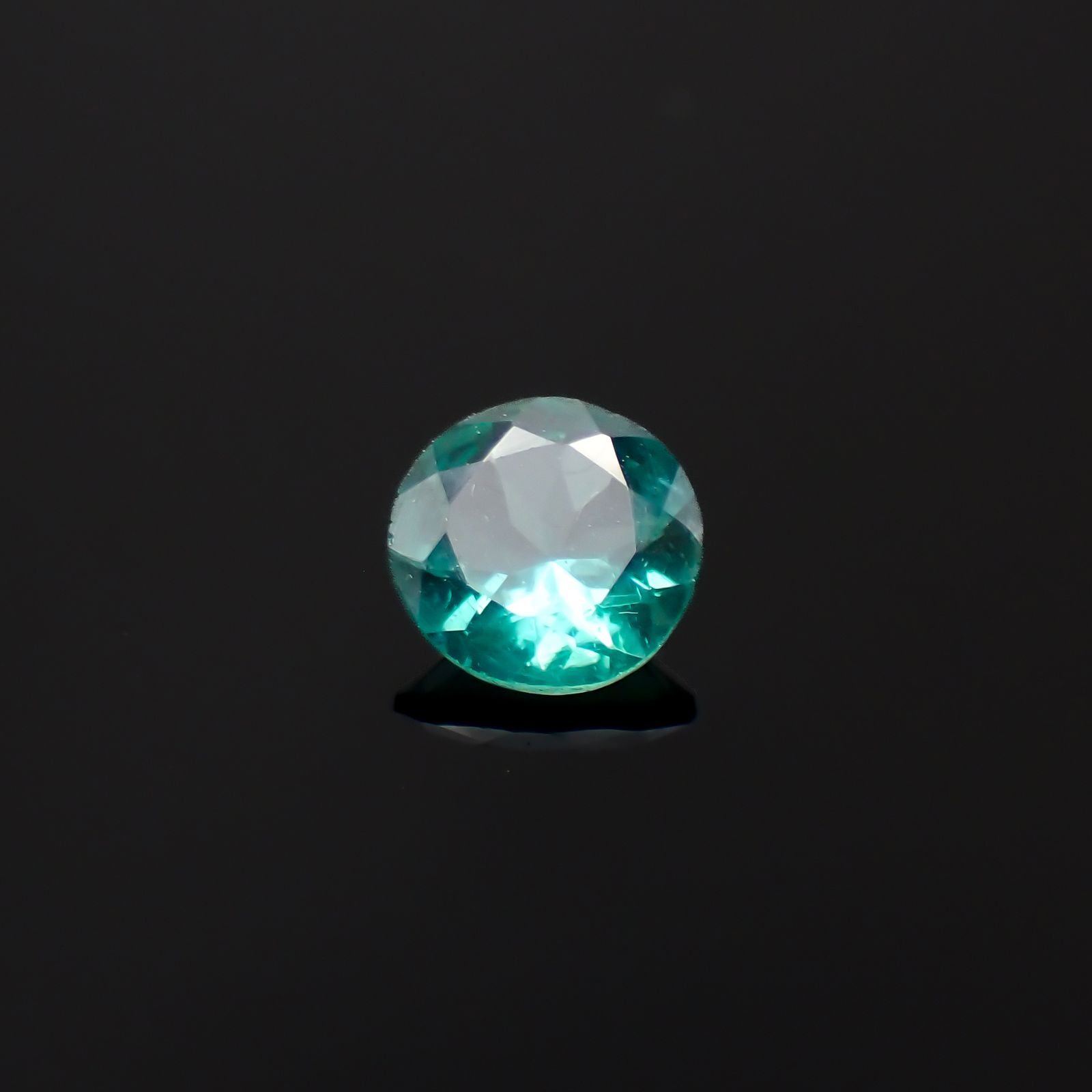 ノーブルモロキサイト マダガスカル産 0.34ct[231224681]4.7x4.7mm前後