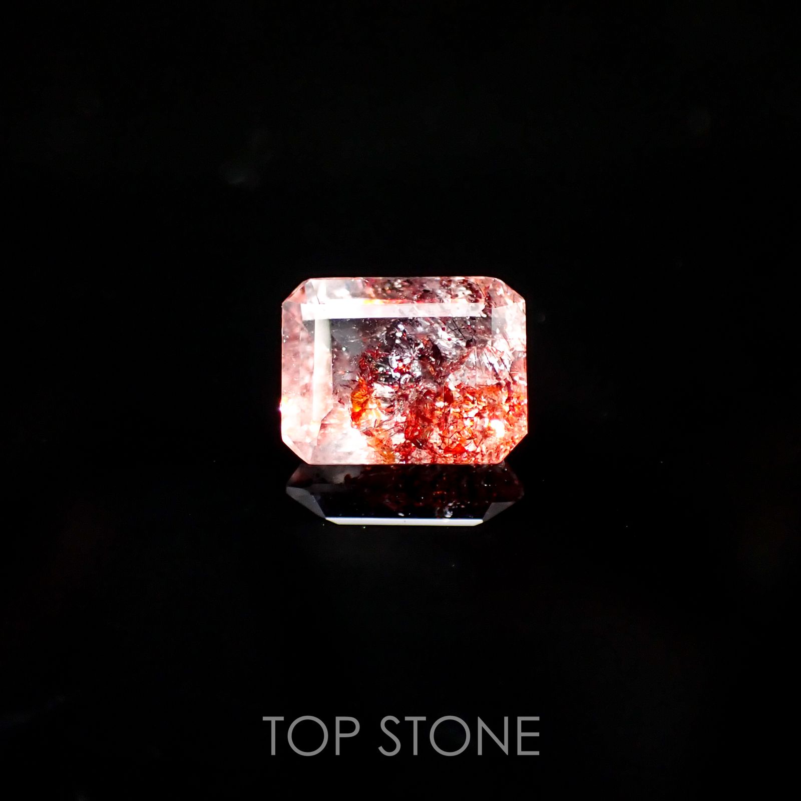 ファイヤークォーツ ナイジェリア産 ルース 1.5ct[210510709]7.9×6.1mm前後