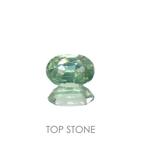 グリーンカイヤナイト(宝石名カイヤナイト)タンザニア産 0.65ct 識別済[220616670]6.2x4.2mm前後