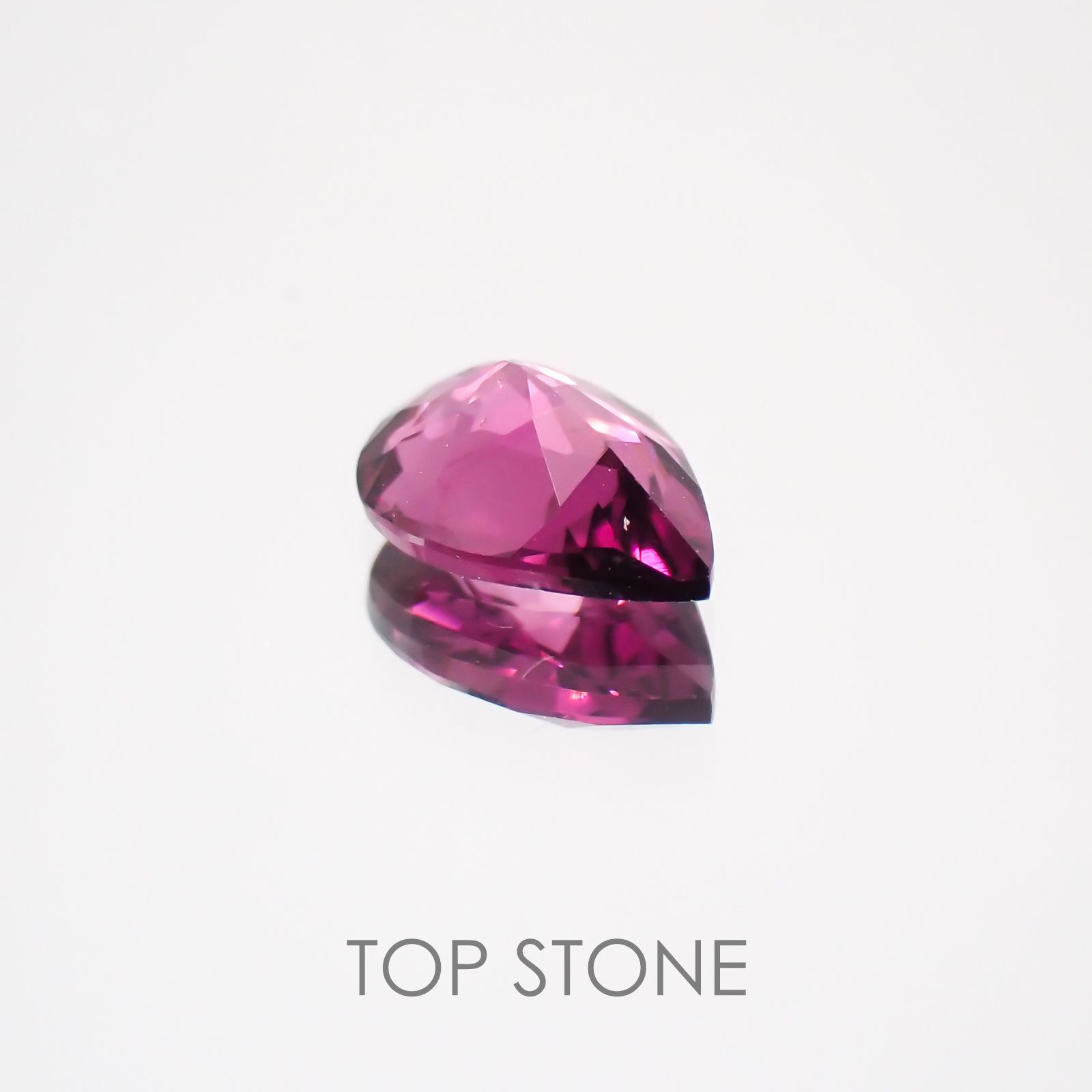 グレープガーネット ブラジル産 ルース 0.5ct[21019685]6.2×4.4mm前後