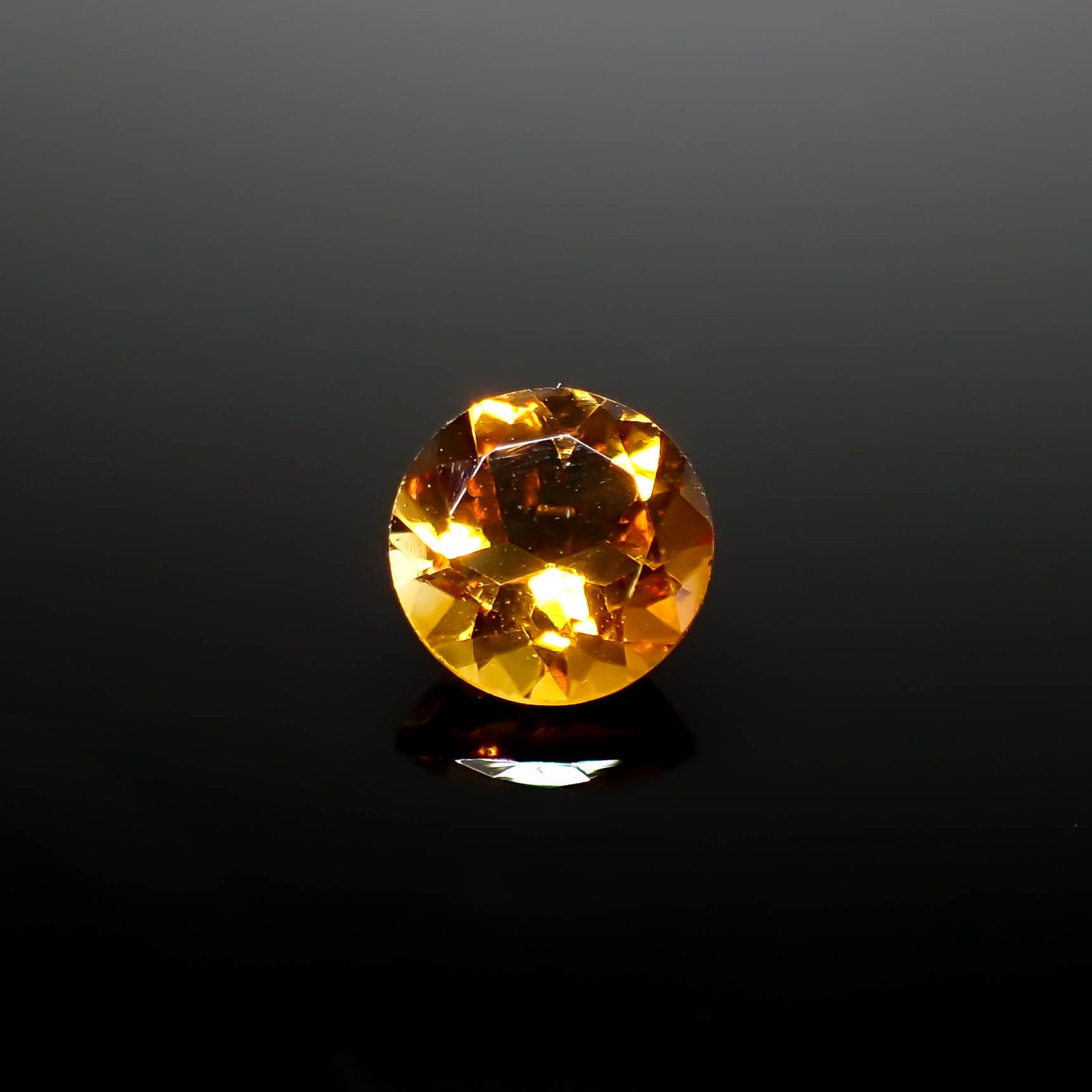 マデイラシトリン ブラジル・ミナスジェライス州産 1.20ct [241029247]7.1x7.1mm前後