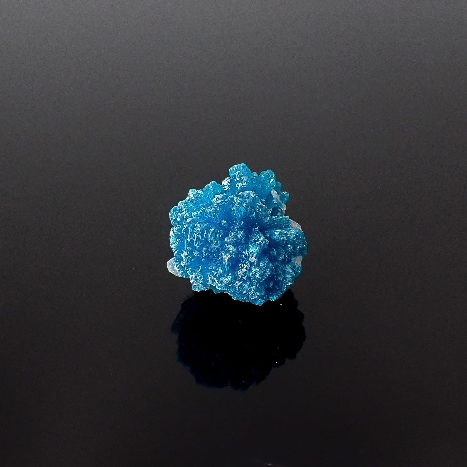 カバンサイト原石 インド産 4.82ct / 11.7x11.5mm前後 [260431949]