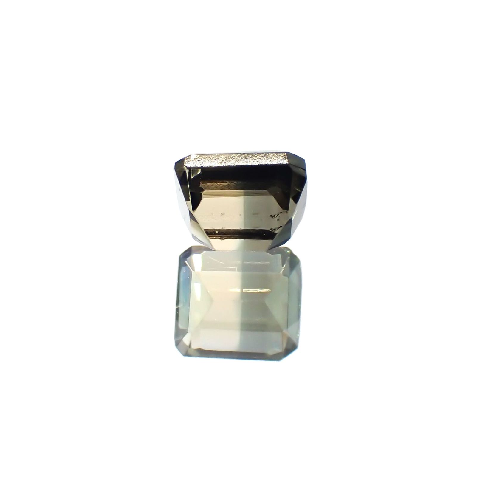 バイカラートルマリン(宝石名バイカラー・トルマリン) ブラジル/アフリカ産 1.02ct 識別済[211013567]5.7×5.1mm前後