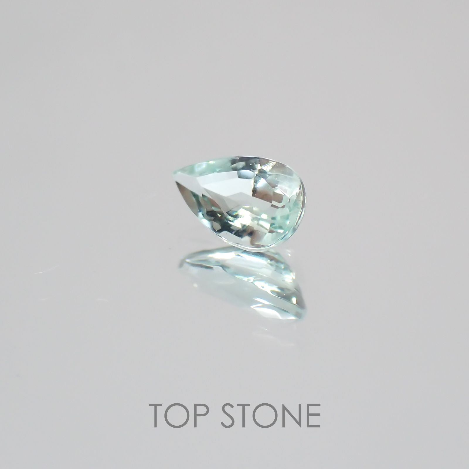 ミントベリル(宝石名グリーン・ベリル) ブラジル産 0.15ct 識別済[21019701]4.8×3.1mm前後