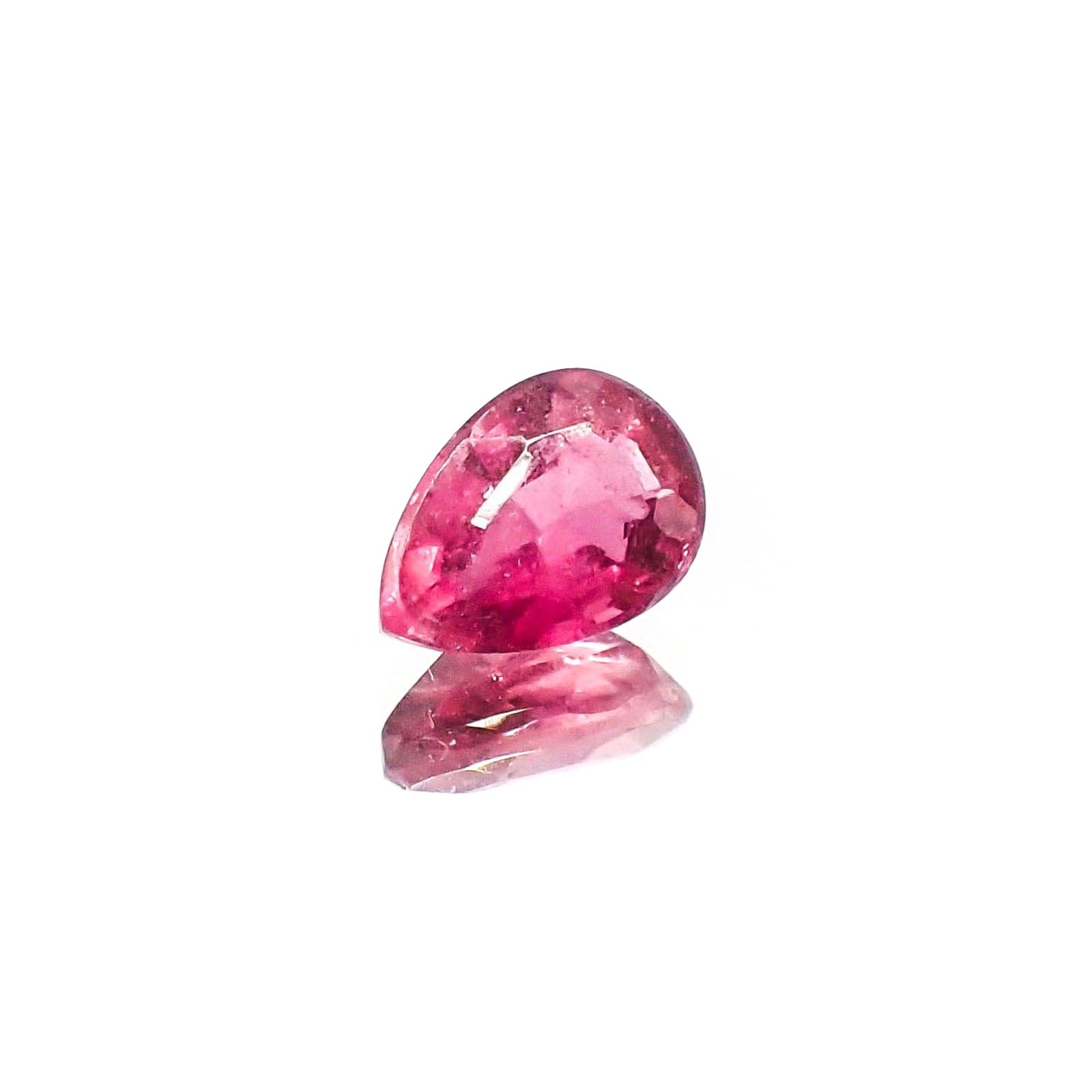 ピンクトルマリン(宝石名ピンク・トルマリン)ブラジル産 識別済 0.73ct / 7.1x4.9mm前後 [230722941]