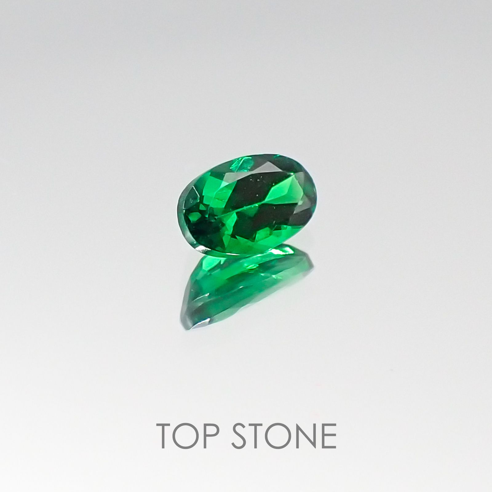 ツァボライト(宝石名グリーン グロッシュラー・ガーネット) タンザニア産 0.28ct 識別済[20095720]5.1×3.1mm前後