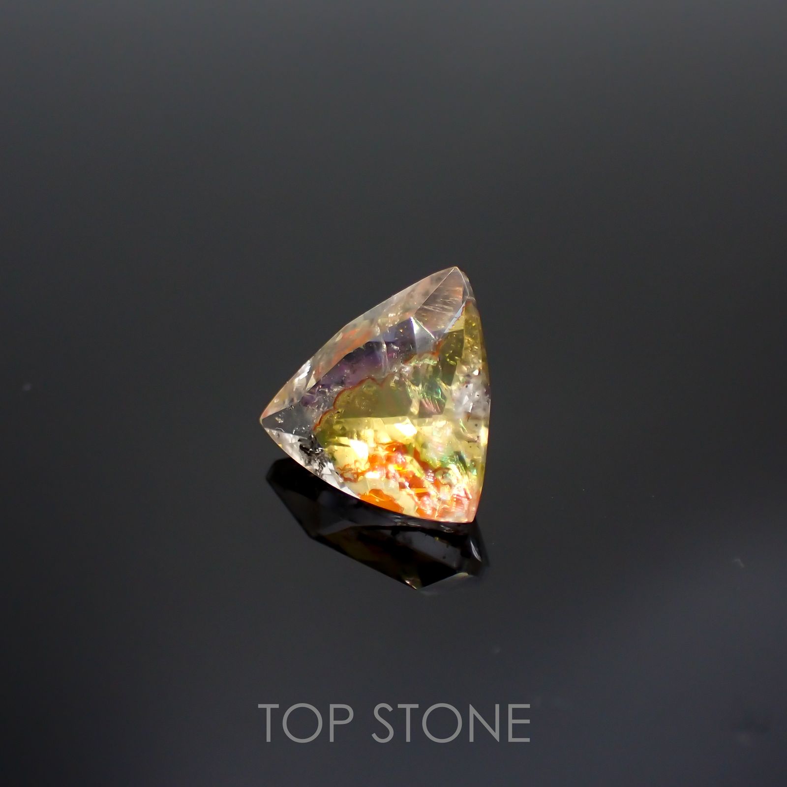 オーロラクォーツ ブラジル・ミナスジェライス産 2.95ct[220114359]10.3x10.2mm前後