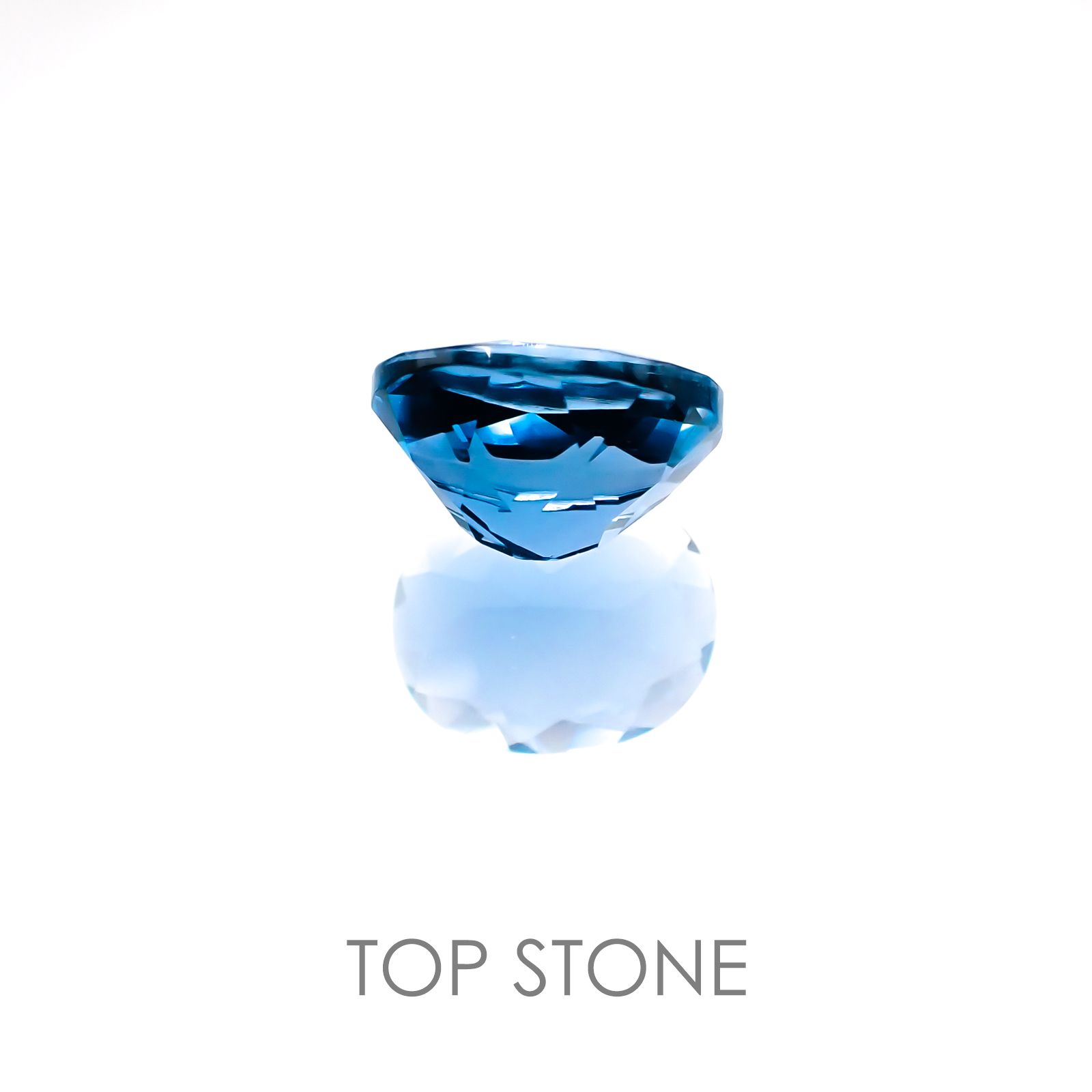 カラーチェンジフローライト ブラジル産 ルース 3.32ct[20117802]10.2×8.1mm前後