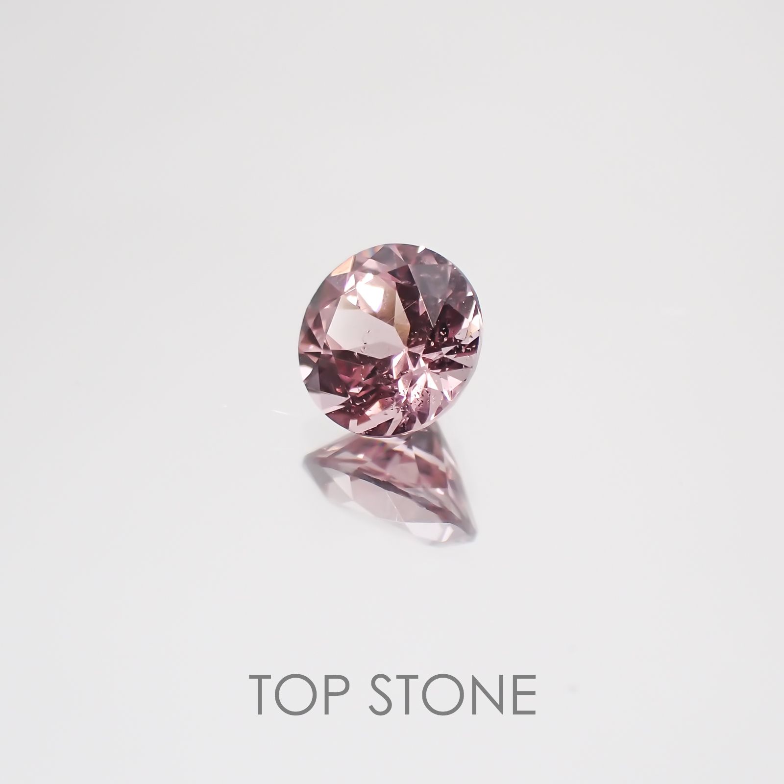 マラヤガーネット(宝石名ガーネット) タンザニア産 0.46ct 識別済[21049371]4.6×4.6mm前後