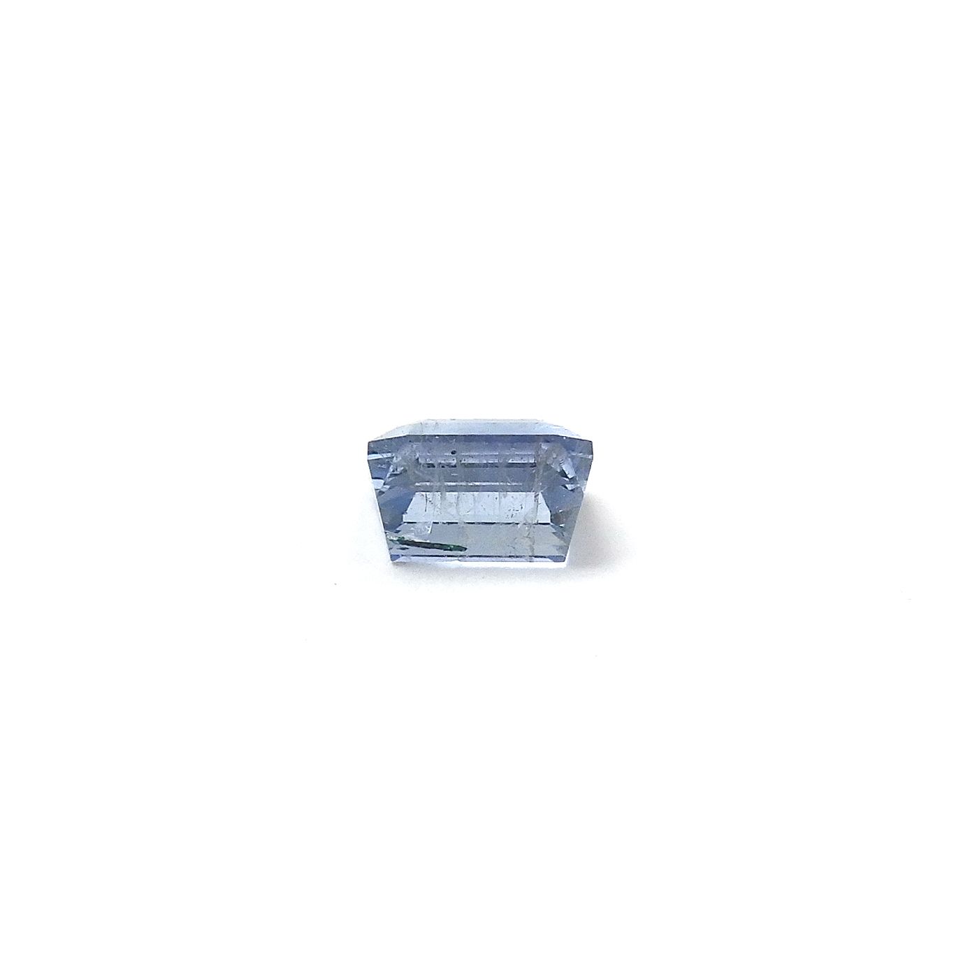 ジェレメジェバイト(宝石名エレメジェバイト)ナミビア産 ソ付(彩珠) 0.508ct / 4.6x4.3mm前後 [220717078]