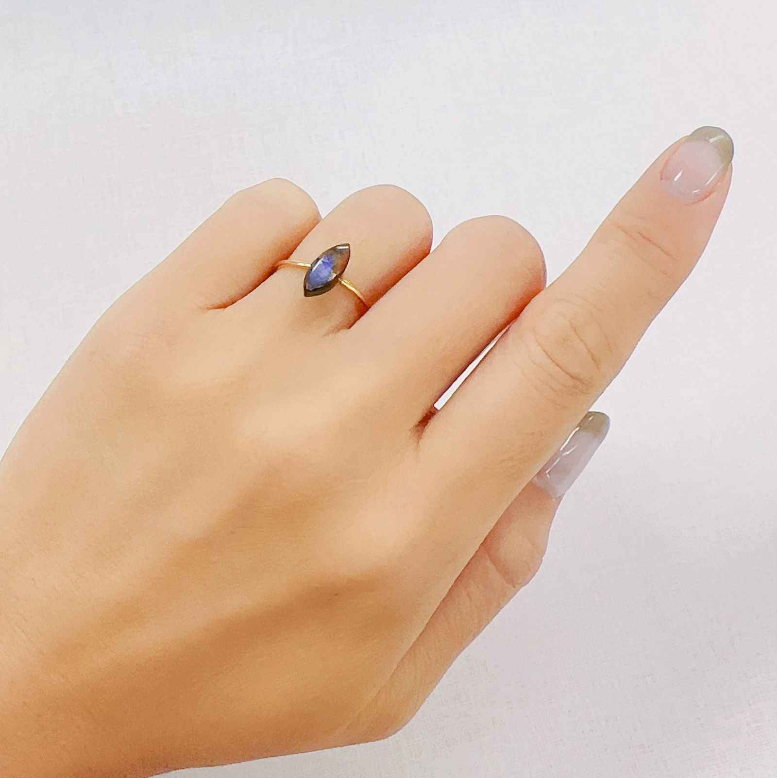 アンモライト トリプレット カナダ産 1.69ct[230823117]10.9x4.7mm前後