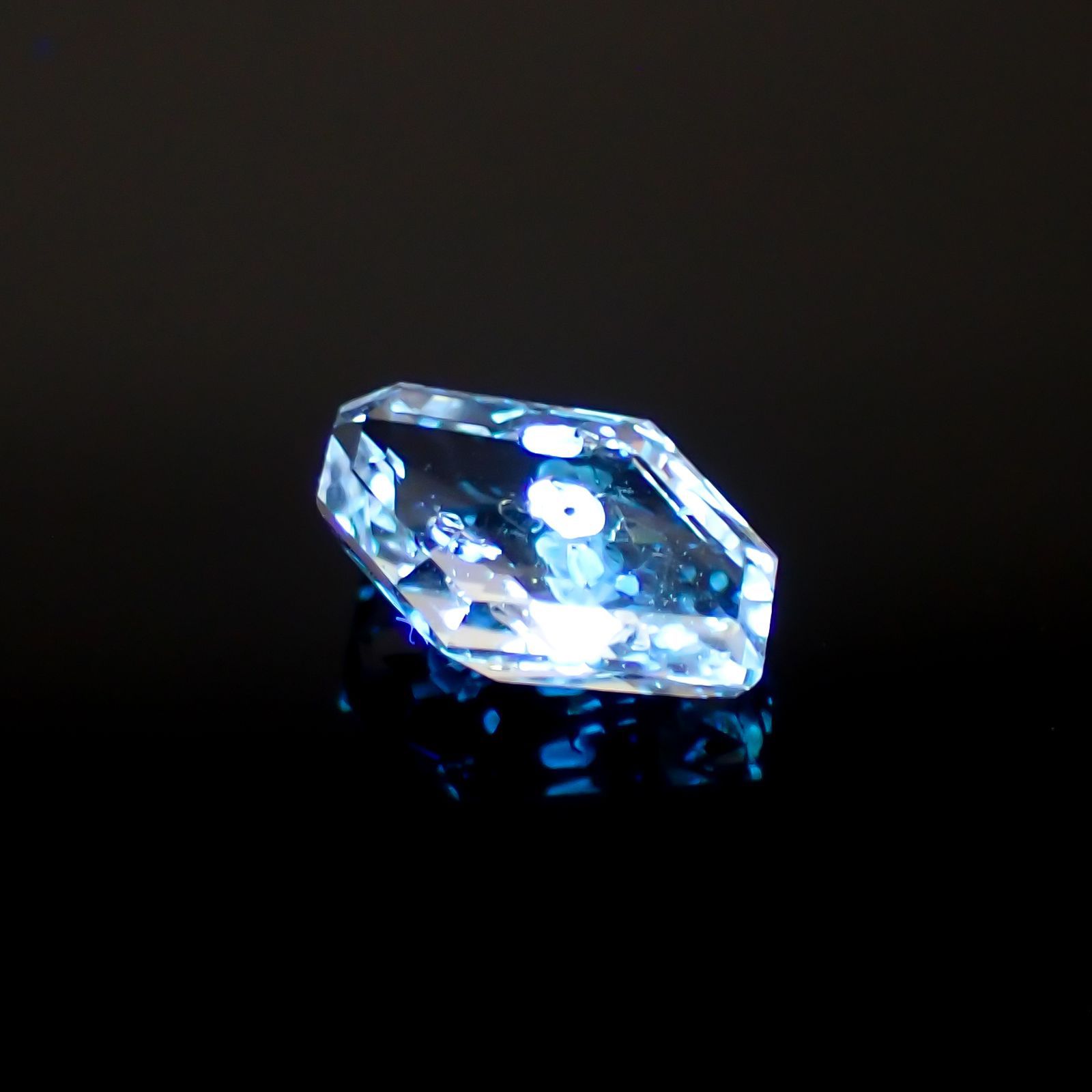 ◇カスタムカット◇オイルインクォーツ パキスタン産 0.78ct [240218544]8.6x5.5mm前後
