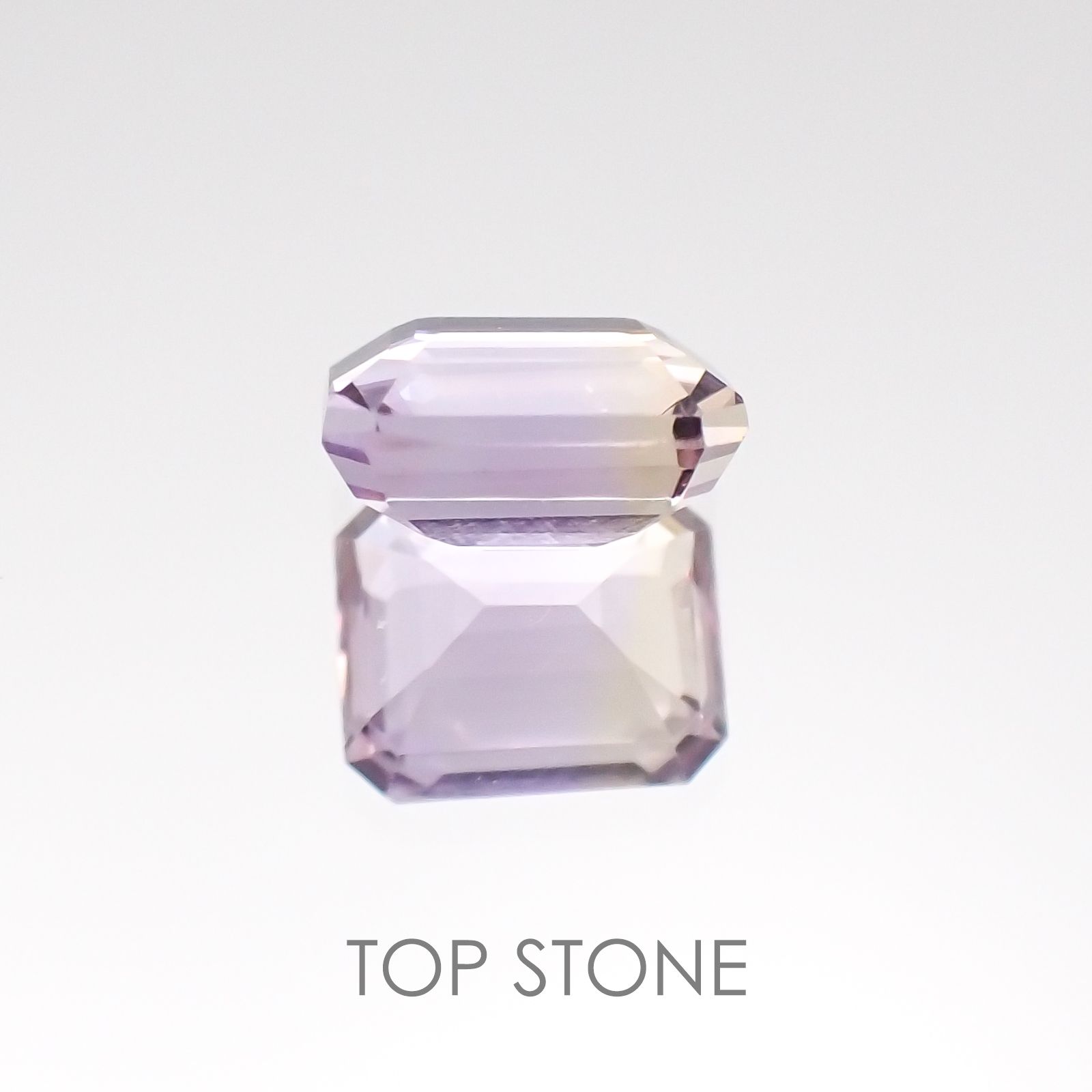 アメトリン(宝石名バイカラー・クォーツ/別名アメトリン) ボリビア産 1.14ct 識別済[20117661]7×5.6mm前後