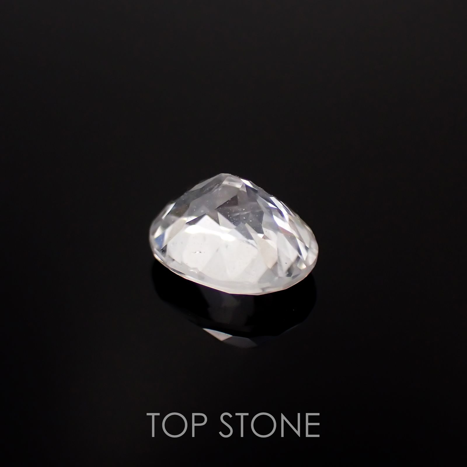 フェナカイト(宝石名フェナカイト)マダガスカル/ブラジル産 0.85ct 識別済[221119143]6.6x5.3mm前後