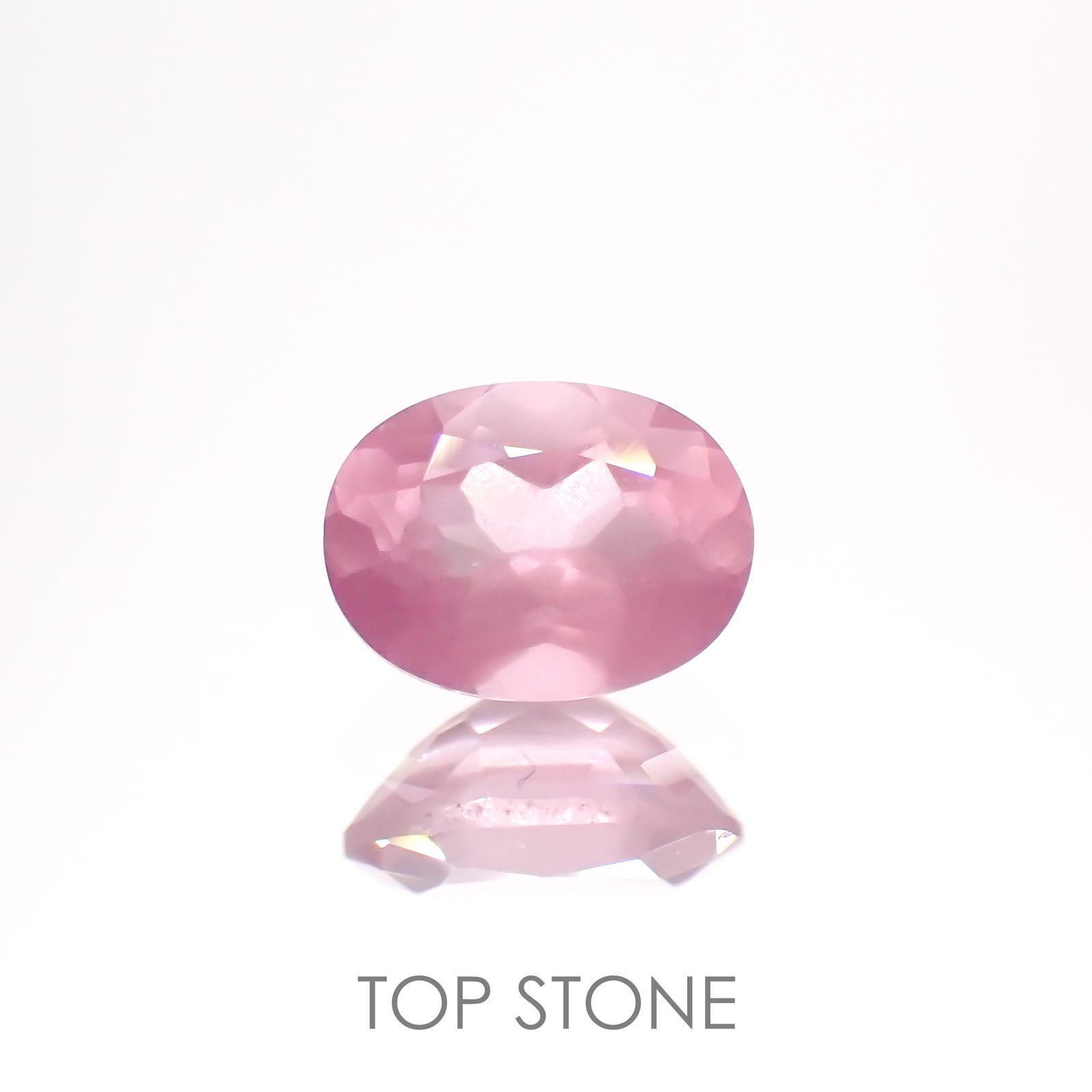 シルキーピンクスピネル(宝石名ピンク・スピネル) タンザニア産 0.64ct 識別済[210812905]6×4.4mm前後
