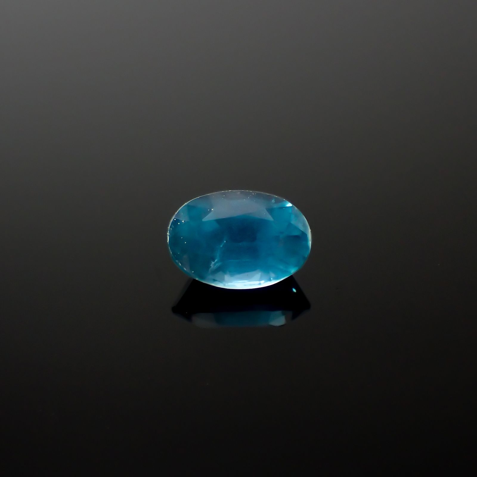 オーシャンブルーカイヤナイト(宝石名カイヤナイト)インド・オリッサ産 0.69ct 識別済[240326699]6x4mm前後