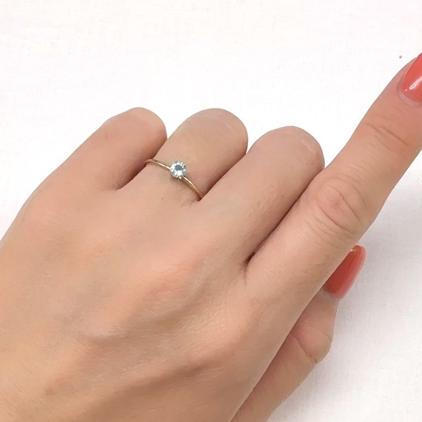 ミントベリル ブラジル産 0.21ct[240929119]3.9x3.9mm前後