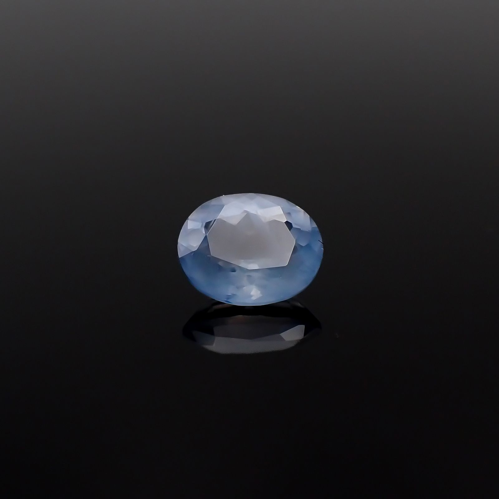 アパタイト フルオレッセンス ジンバブエ産 1.49ct[240527572]8x6.6mm前後