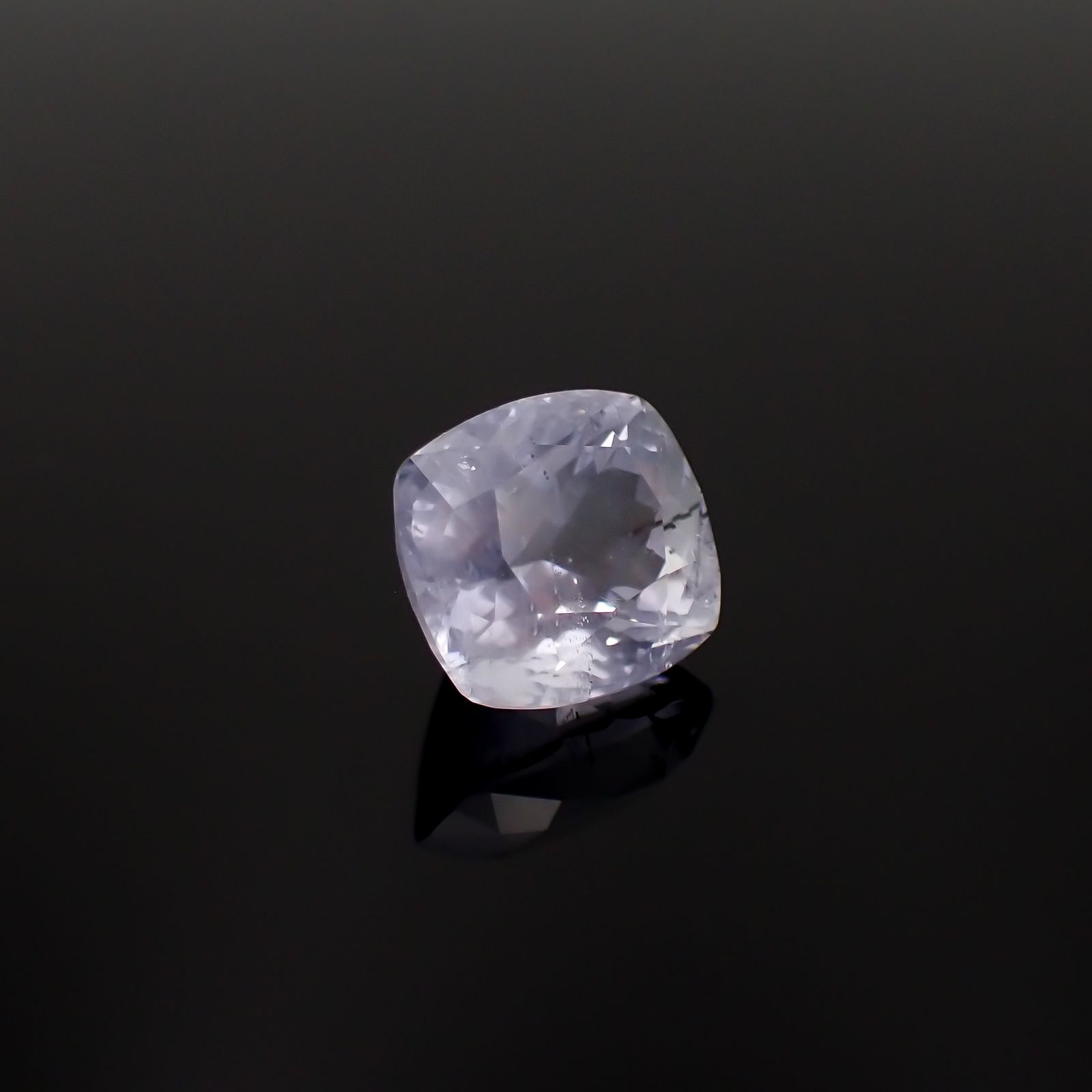 スキャポライト フルオレッセンス ミャンマー・モゴック産 4.22ct[230421436]10.1x9.2mm前後
