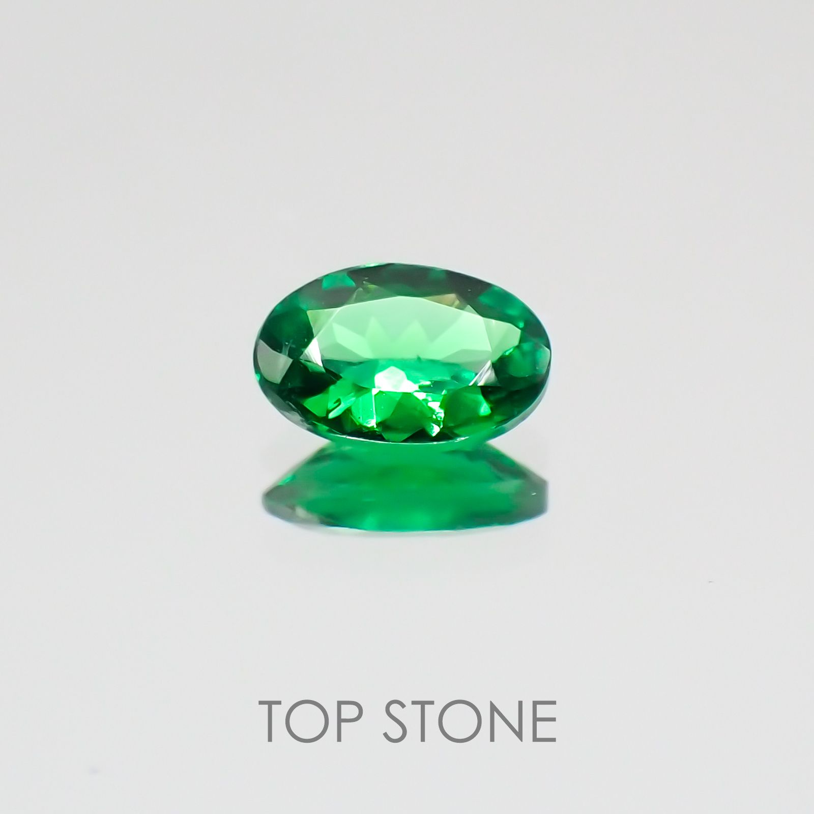 ツァボライト(宝石名グリーン グロッシュラー・ガーネット) タンザニア産 0.35ct 識別済[21069917]5.6×3.5mm前後
