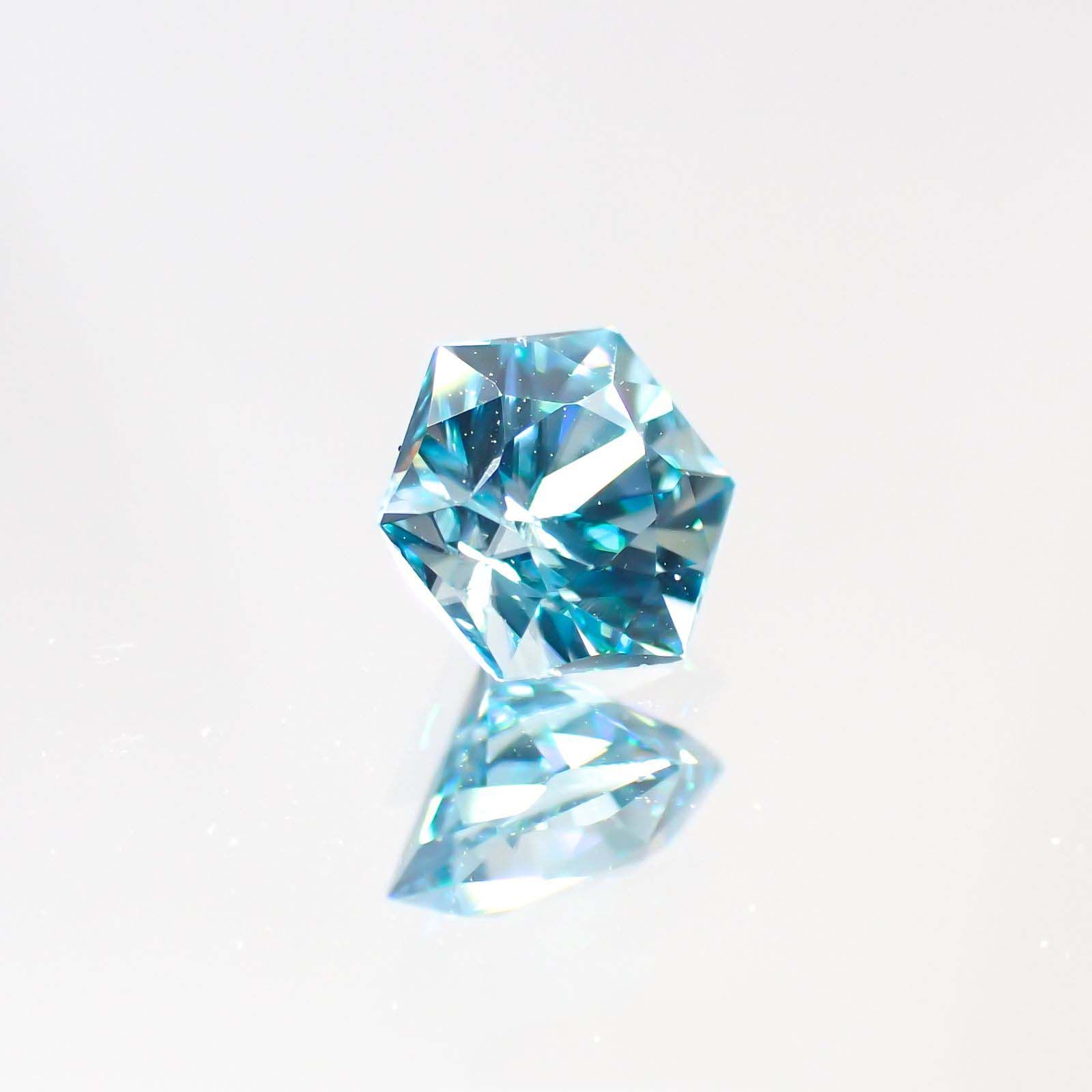 ◇ヘキサゴンカット◇ブルージルコン(宝石名ジルコン) カンボジア産 0.81ct 識別済[211013364]4.8×4.8mm前後