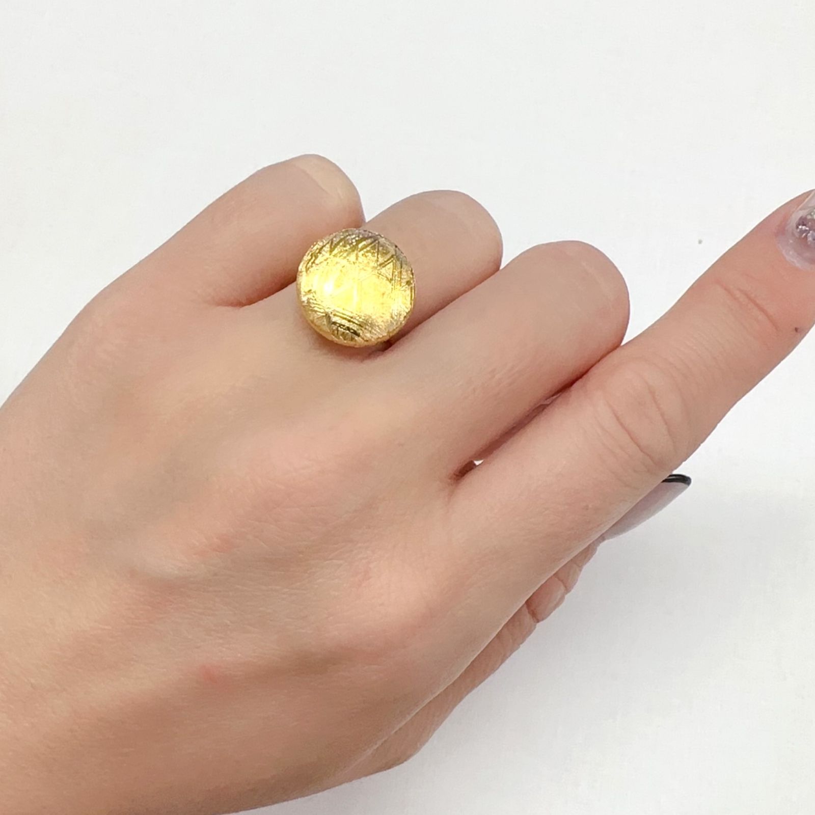 ムオニナルスタ隕石 発見地:スウェーデン 14.70ct[240125807]14.9x14.8mm前後